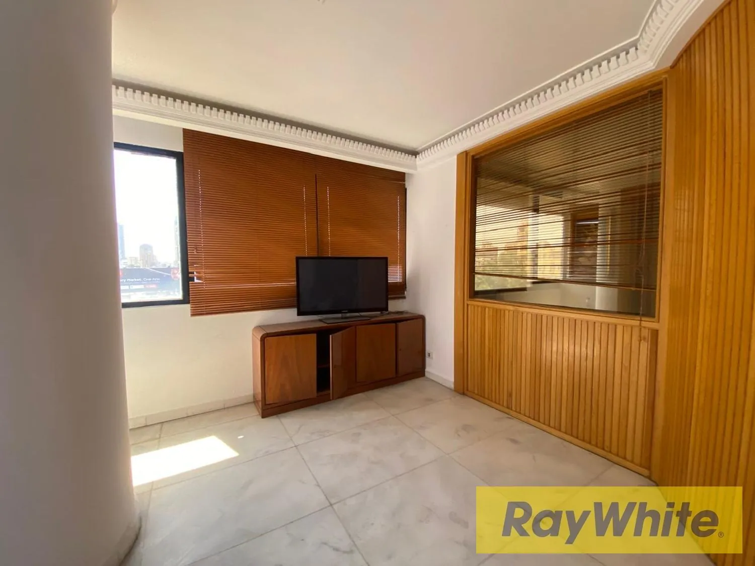 Furnished Office For Rent In El Baouchrieh With Terrace — الصورة 2