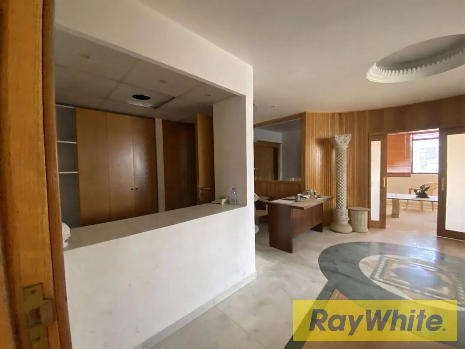 Furnished Office For Rent In El Baouchrieh With Terrace — الصورة 4
