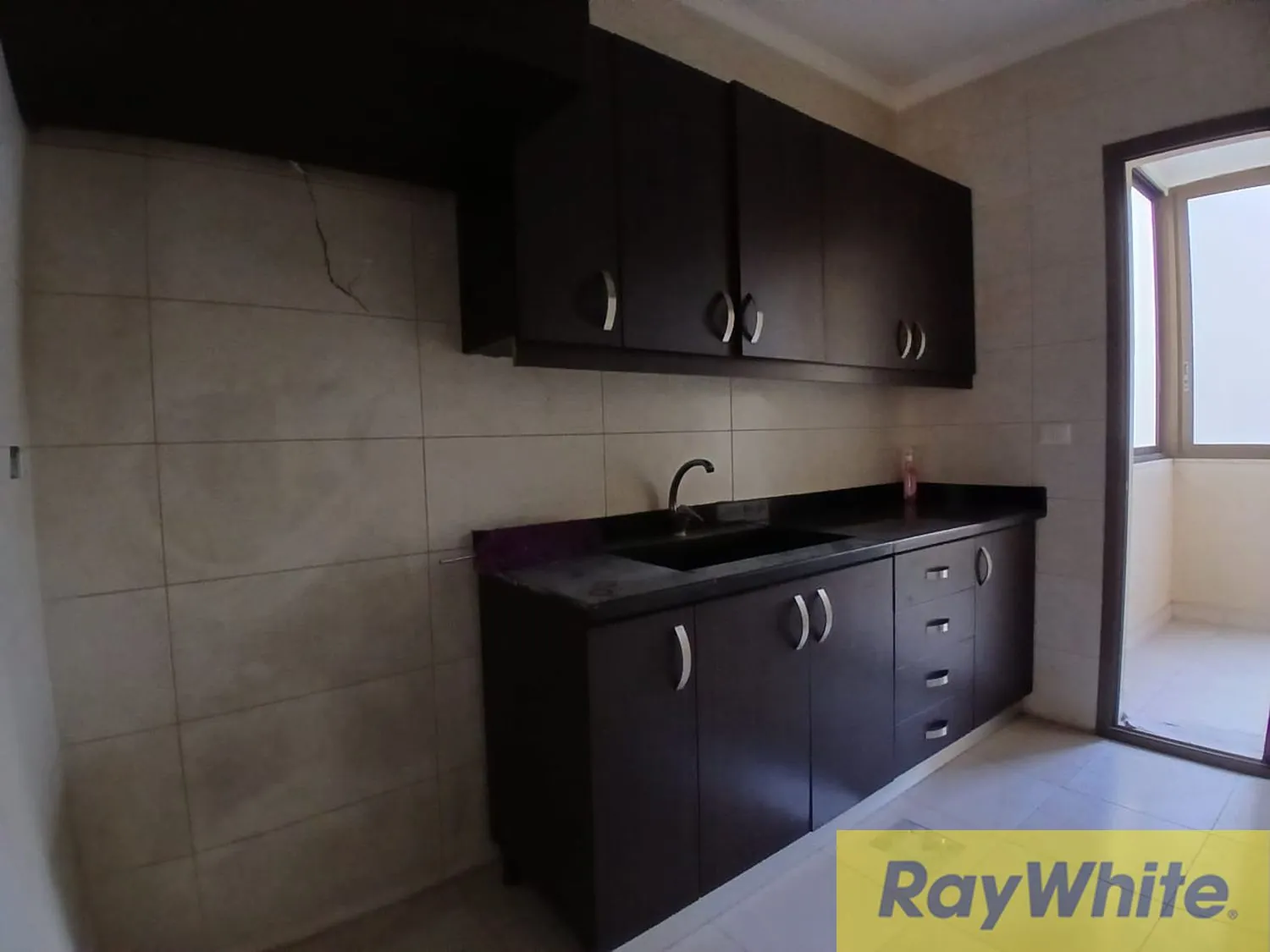 Apartment For Sale In Barbour — الصورة 5