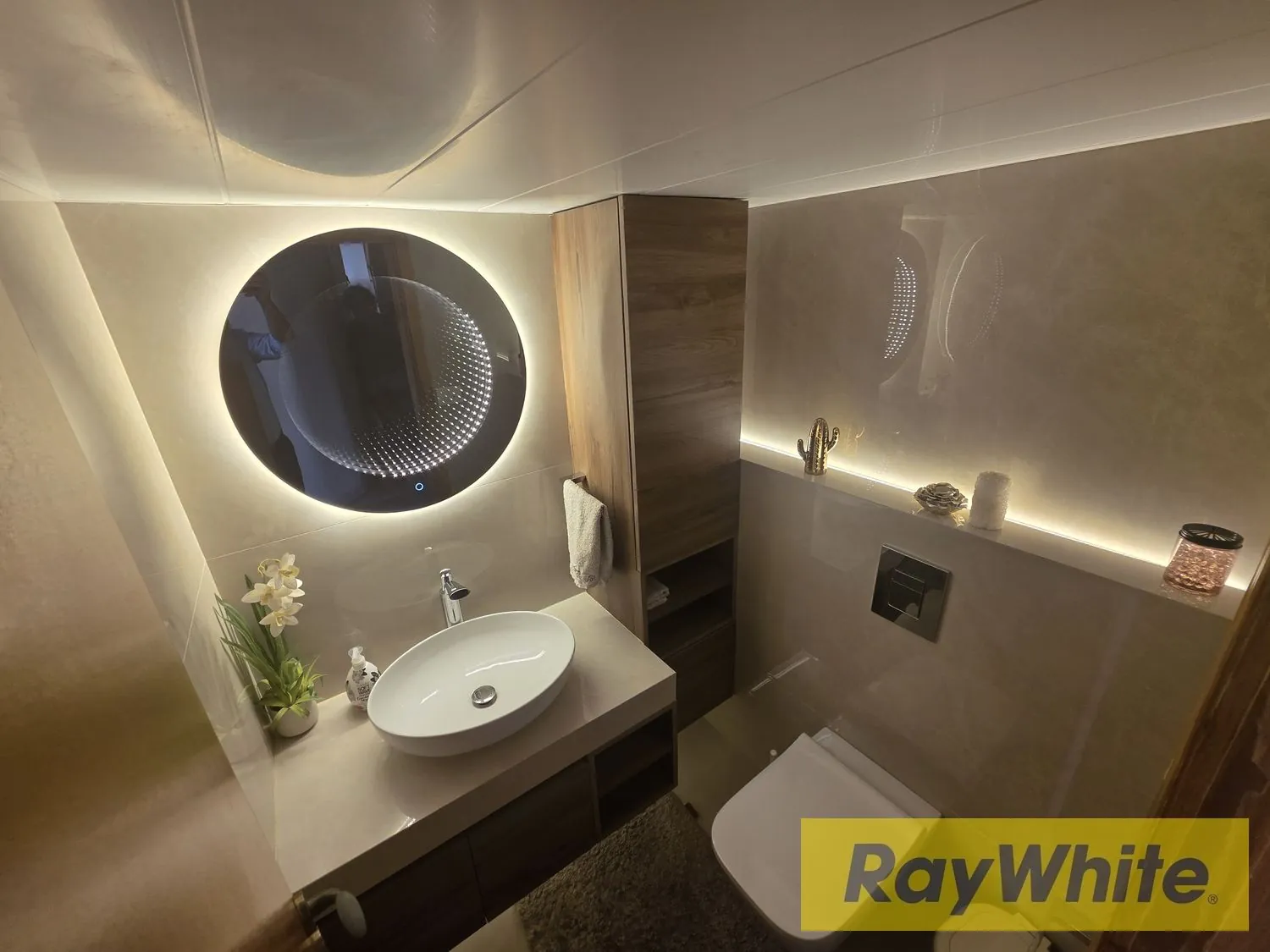 Furnished Apartment For Sale – Tilal El Fanar — الصورة 2