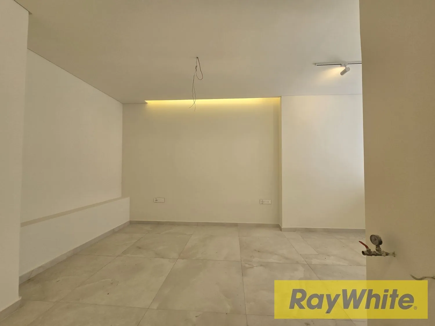 For Rent: High-end 1-bedroom In Dik El Mehdi (prime Location) — الصورة 5