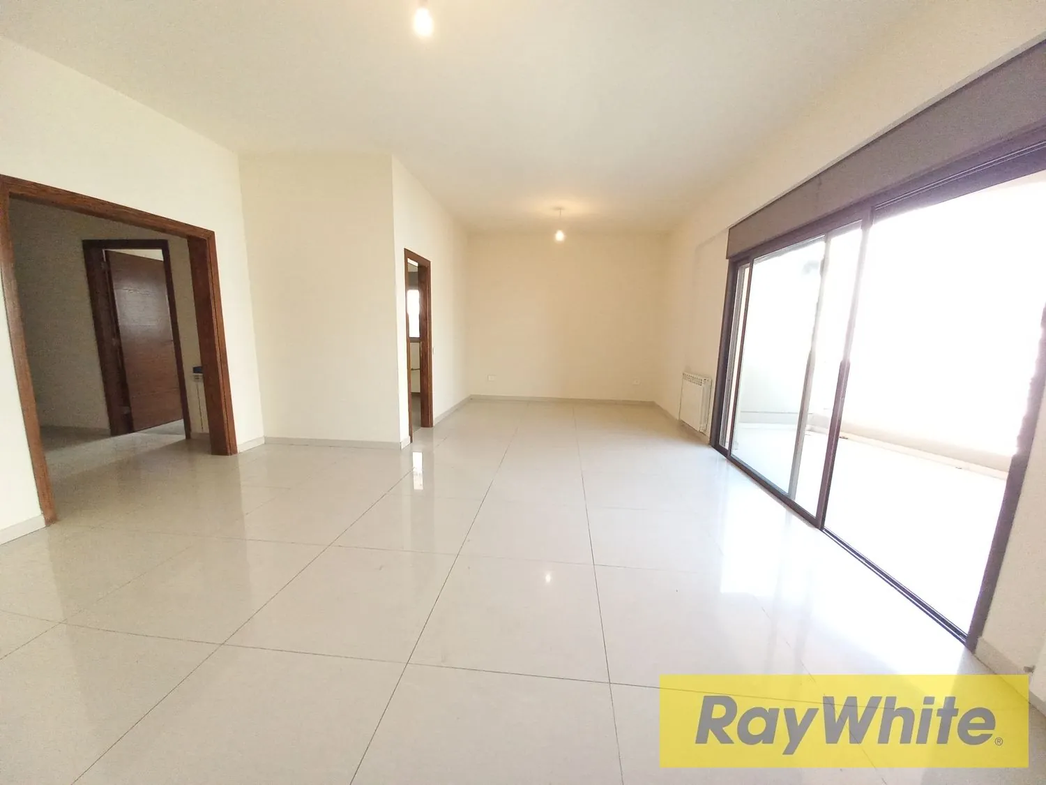 Apartment With Terrace For Sale – Antelias, Mezher — الصورة 3