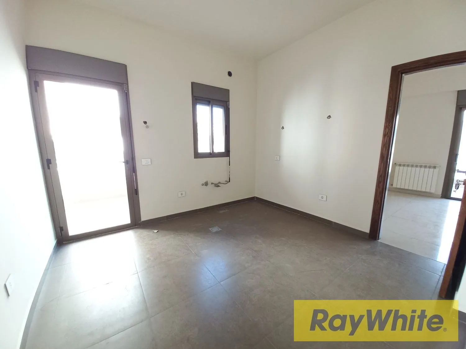 Apartment With Terrace For Sale – Antelias, Mezher — الصورة 4