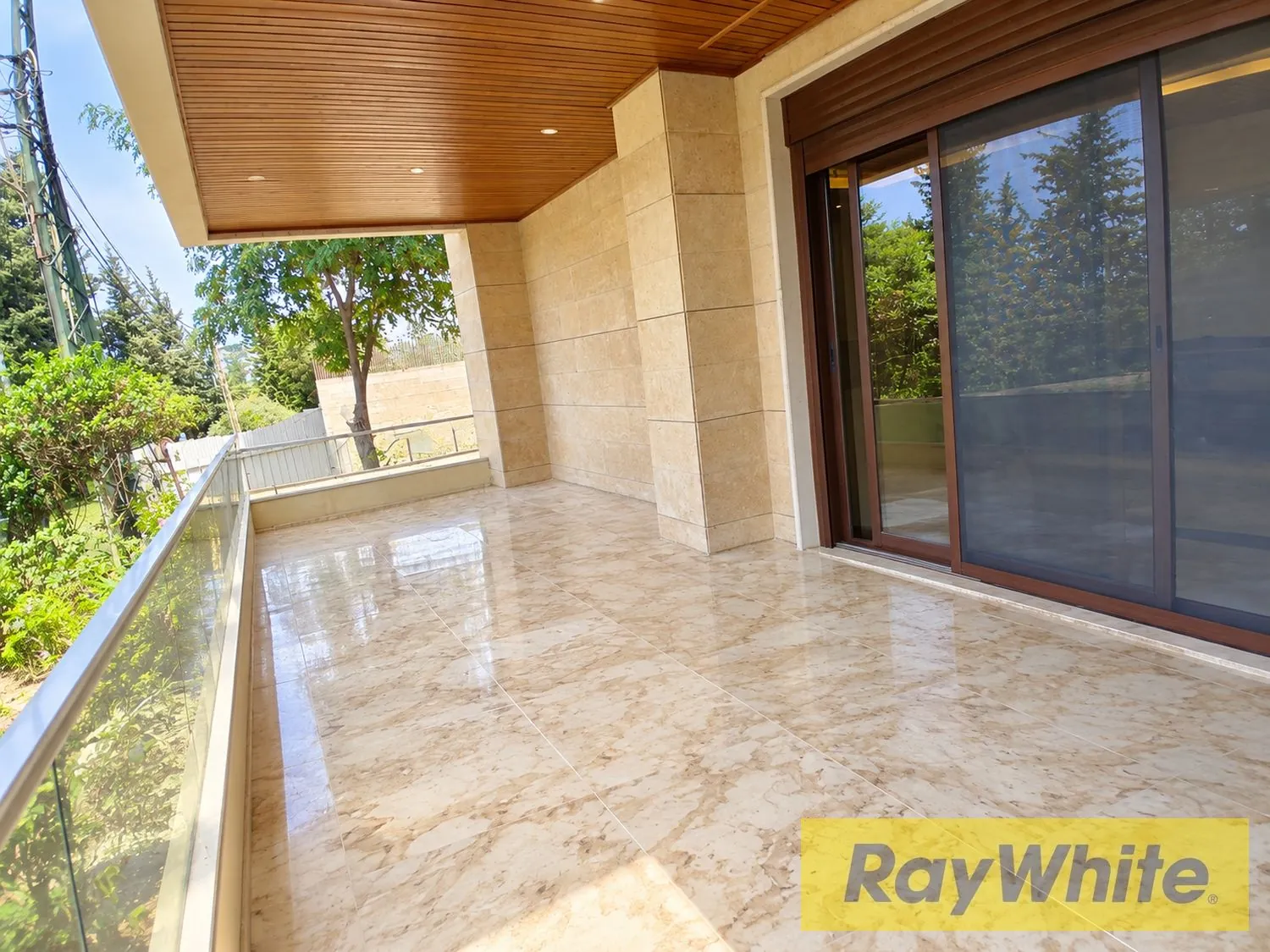 Spacious Apartment With Terrace For Sale – El Mtayleb — photo 4