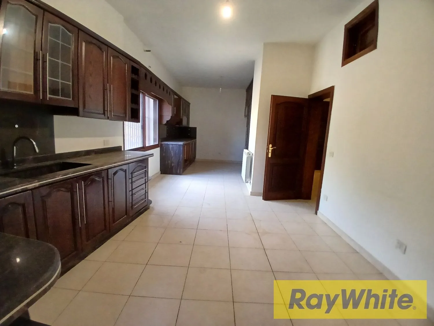 Spacious Apartment With Terrace For Sale – El Mtayleb — photo 5