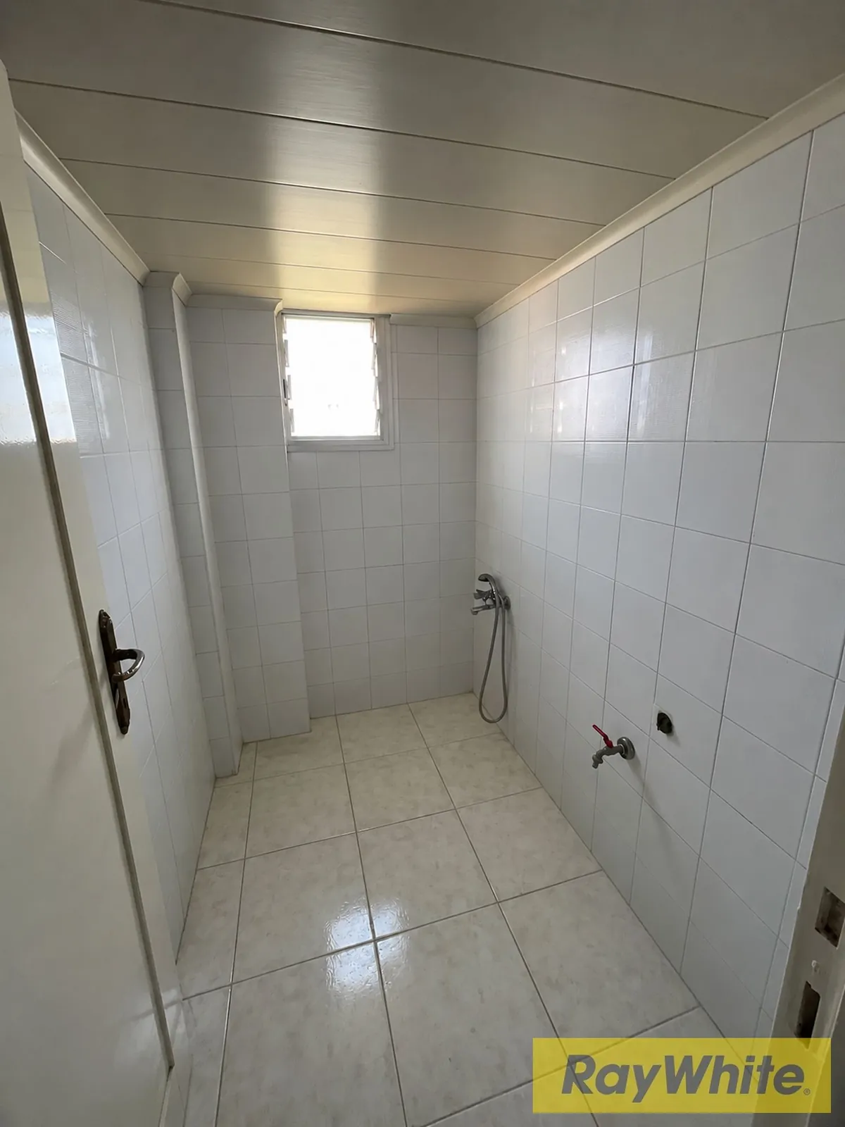 Fully Furnished Apartment For Rent In Dbayeh — الصورة 4