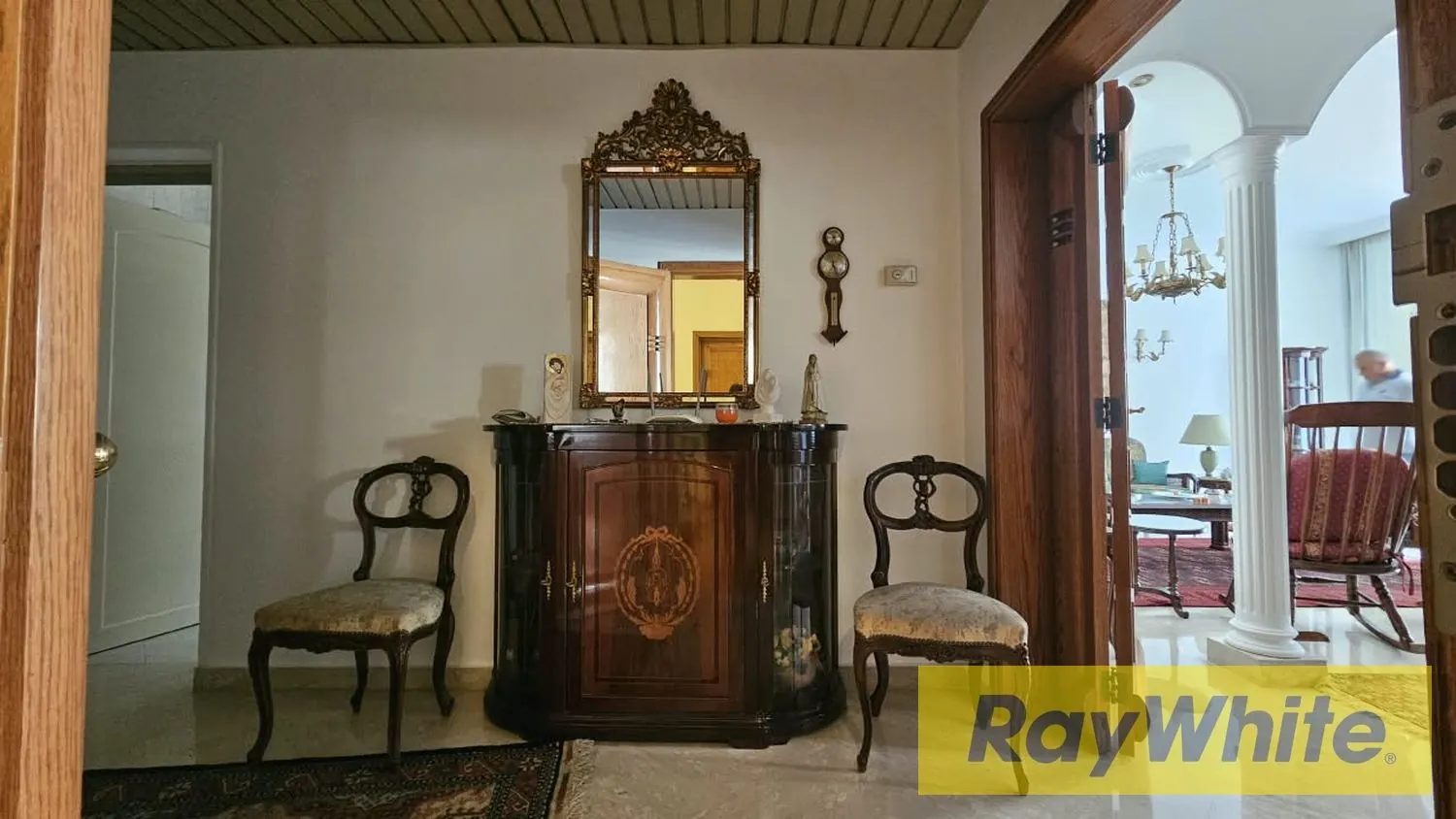 Furnished Apartment For Sale – Hazmieh — photo 2