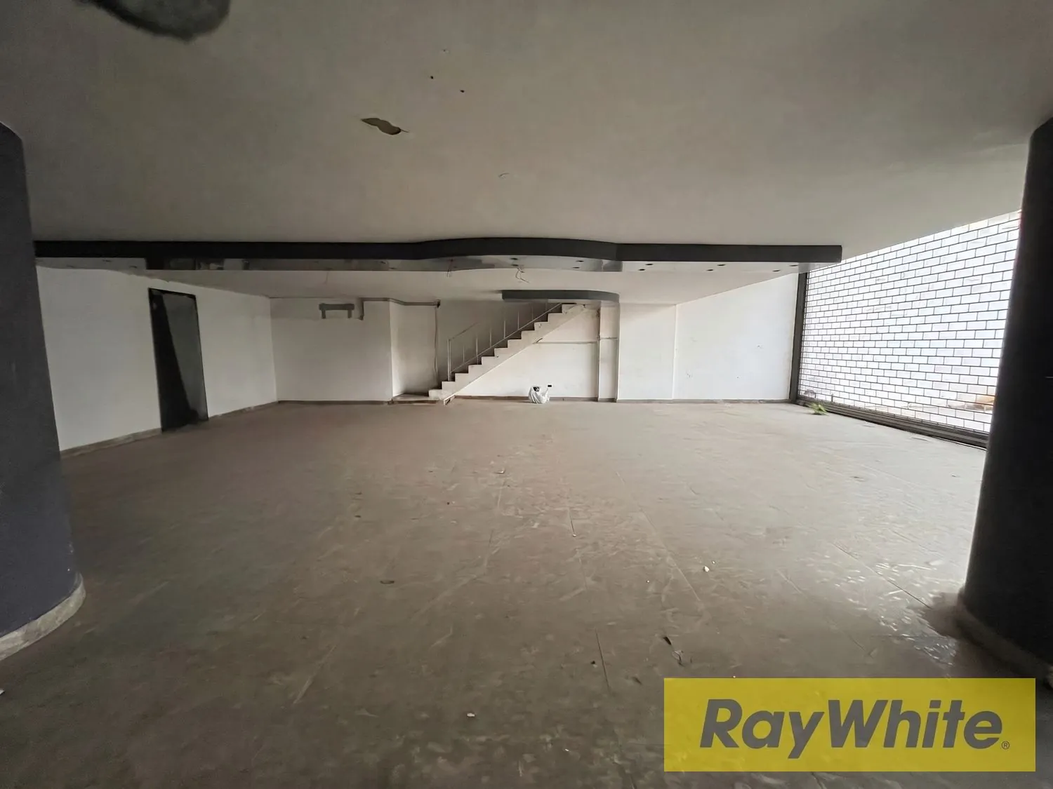 Showroom For Rent – Achrafieh, Pasteur — الصورة 3