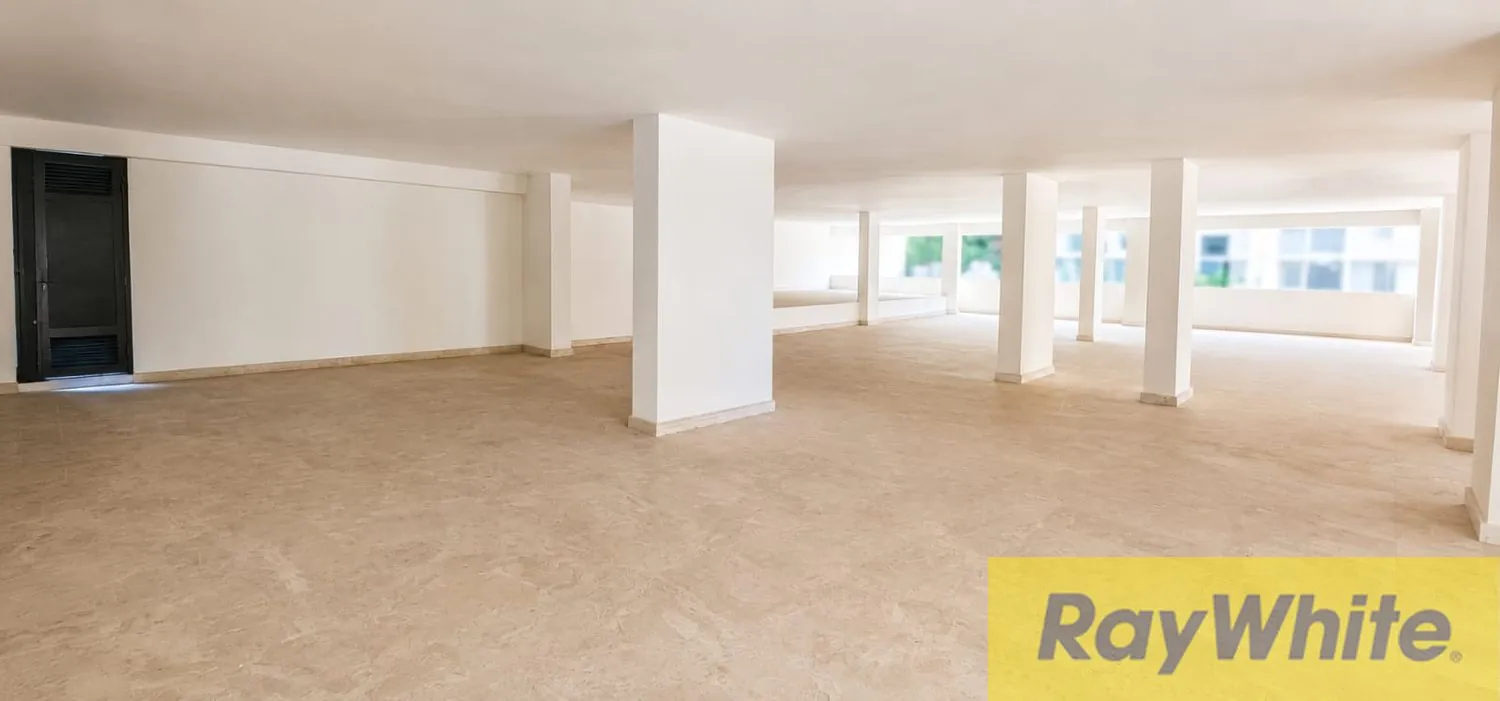 Showroom For Sale In Ramlet Al Baydah — photo 2