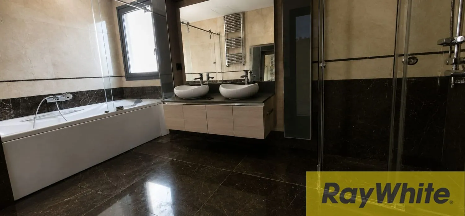 Apartment For Sale In Ramlet Al Baydah — الصورة 5