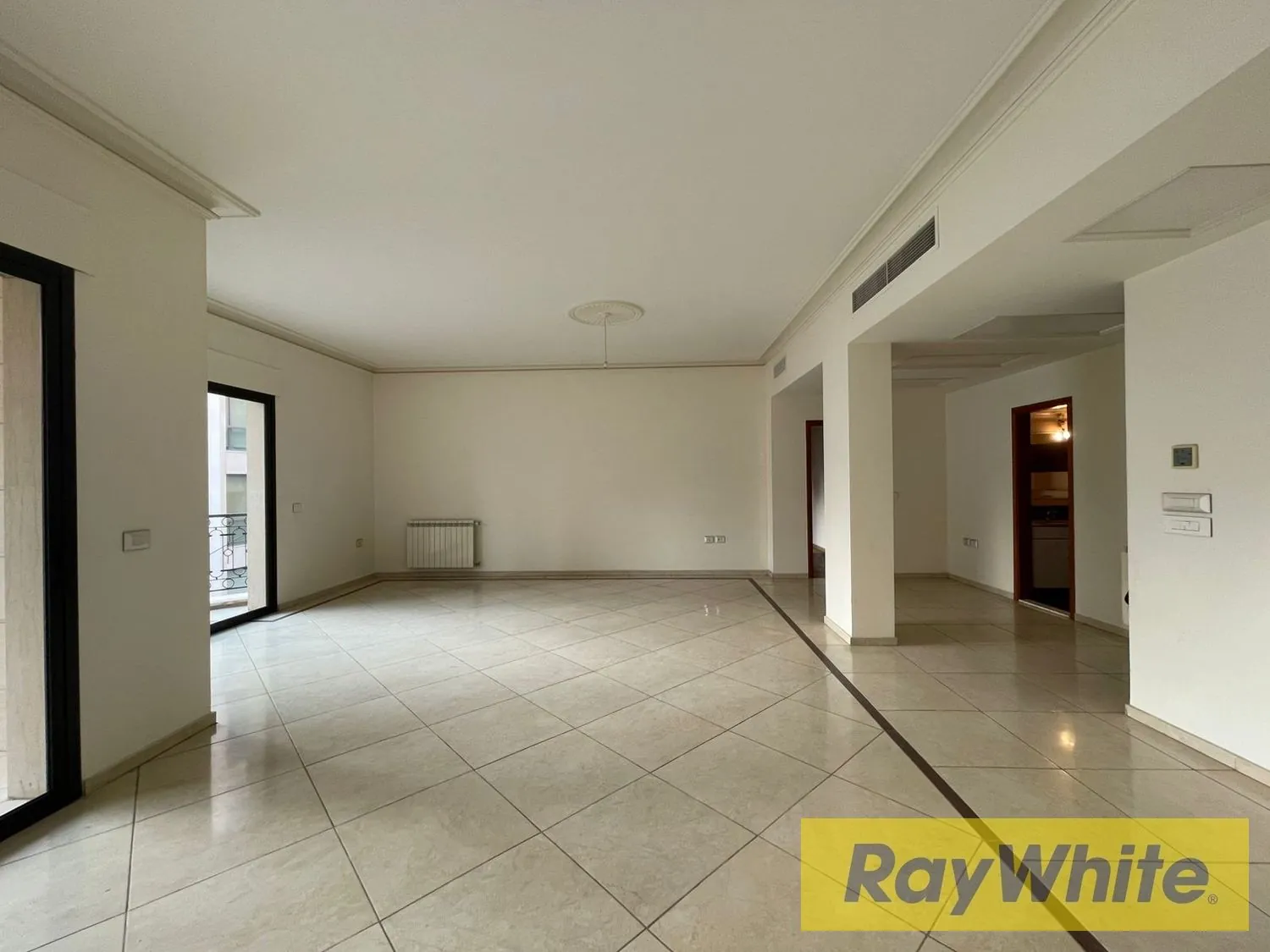 Apartment For Sale – Achrafieh, Sassine — الصورة 5