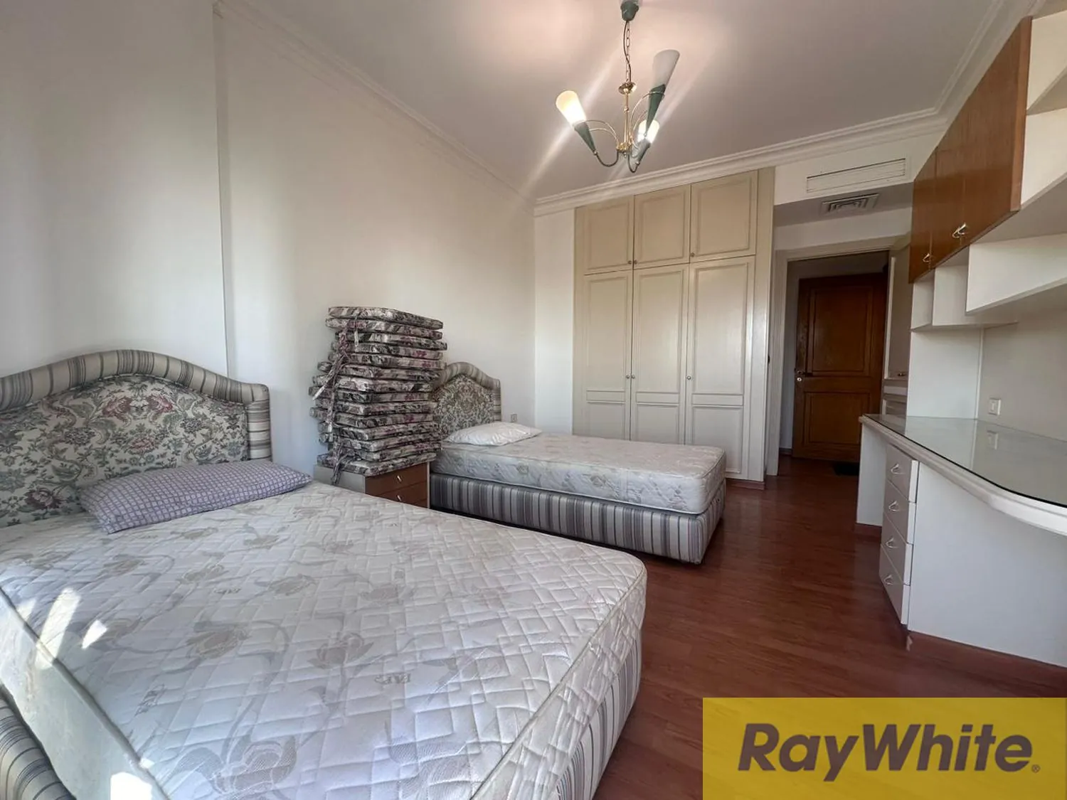Apartment For Sale In Jnah – Spinney’s Area — الصورة 5