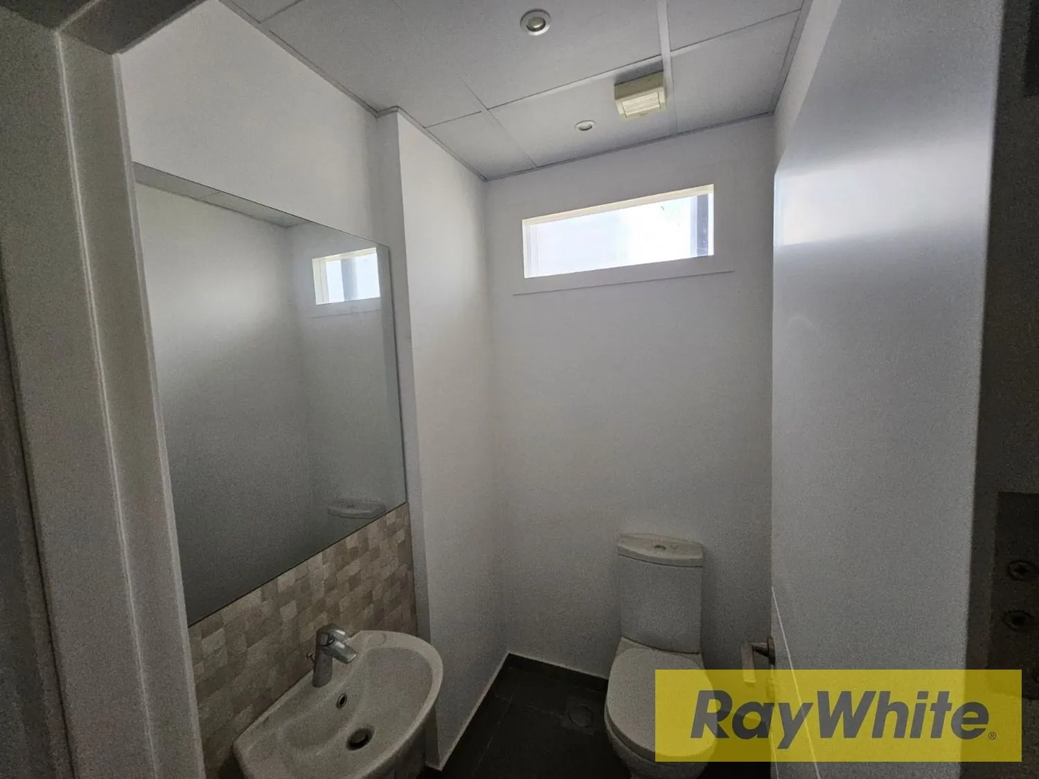 Office For Sale | Sin El Fil — الصورة 5