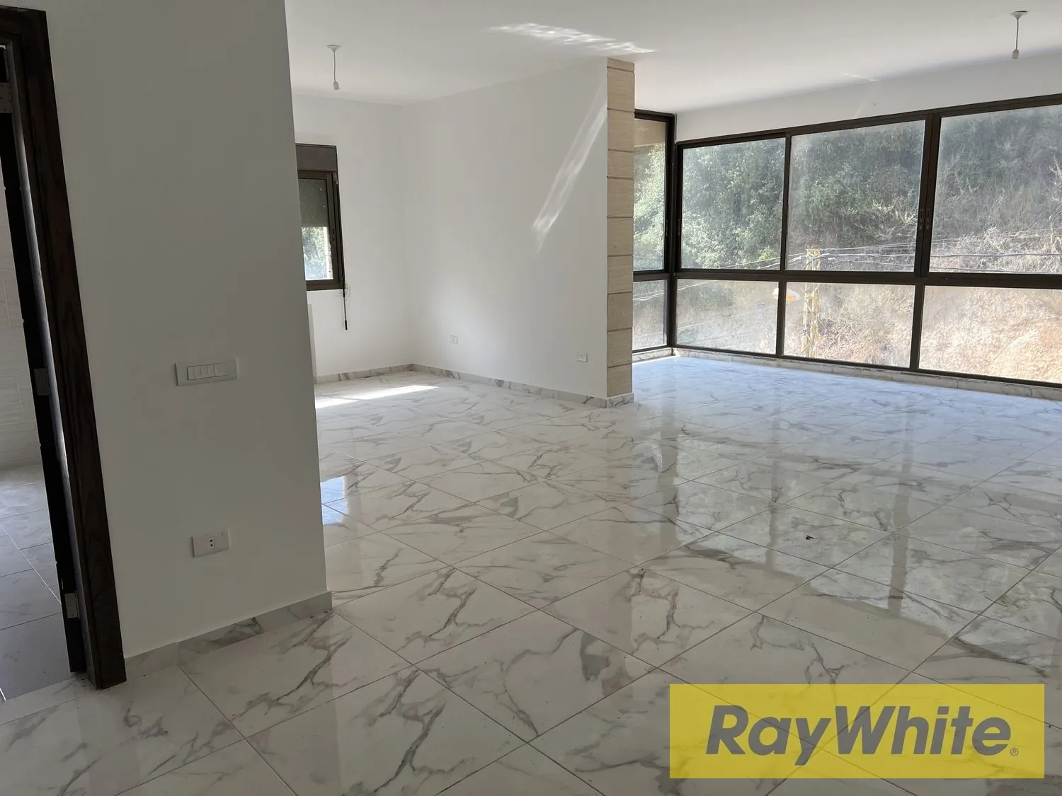 Duplex With Roof For Sale – Dbayeh | Mountain View