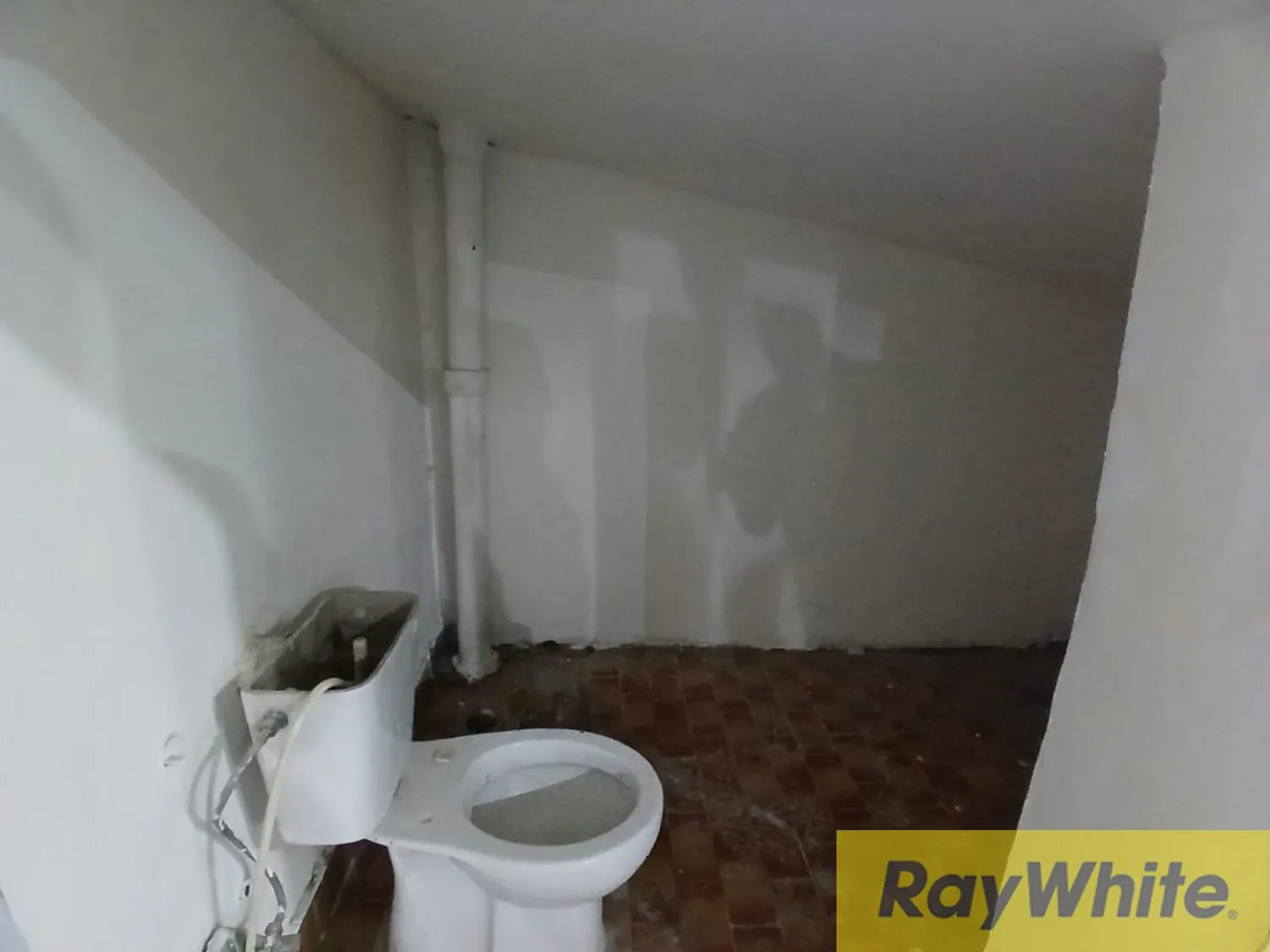 Warehouse For Sale In Al Zarif — الصورة 2