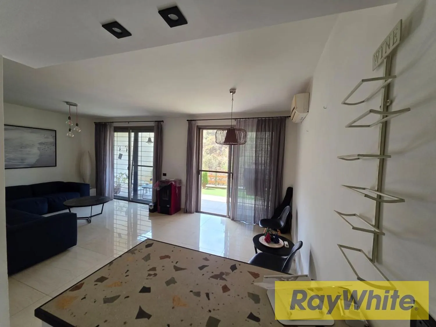 Fully Furnished Apartment For Rent In Bsalim-mezher With Garden — الصورة 5