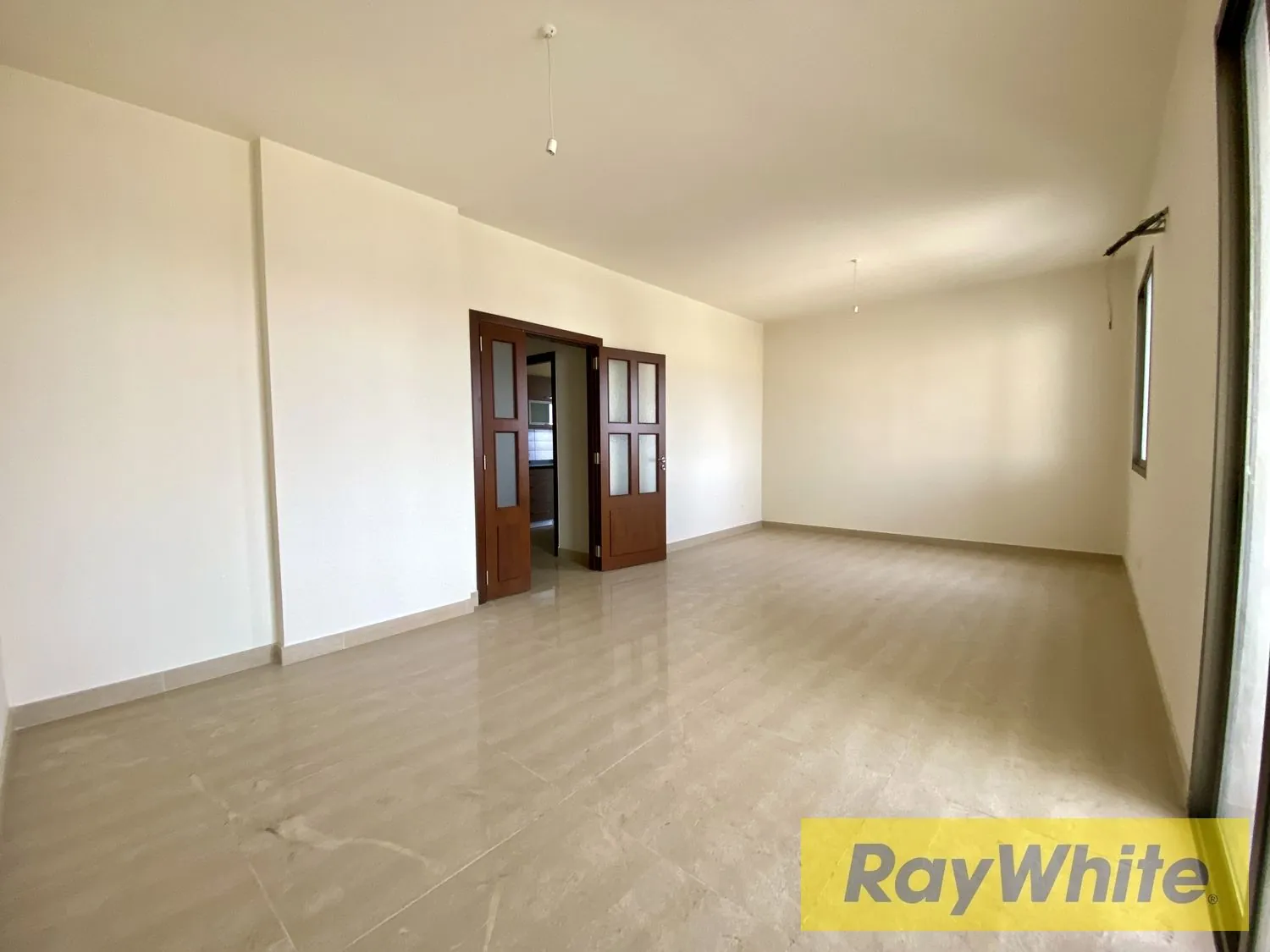 Apartment For Rent In Jdeideh — الصورة 3