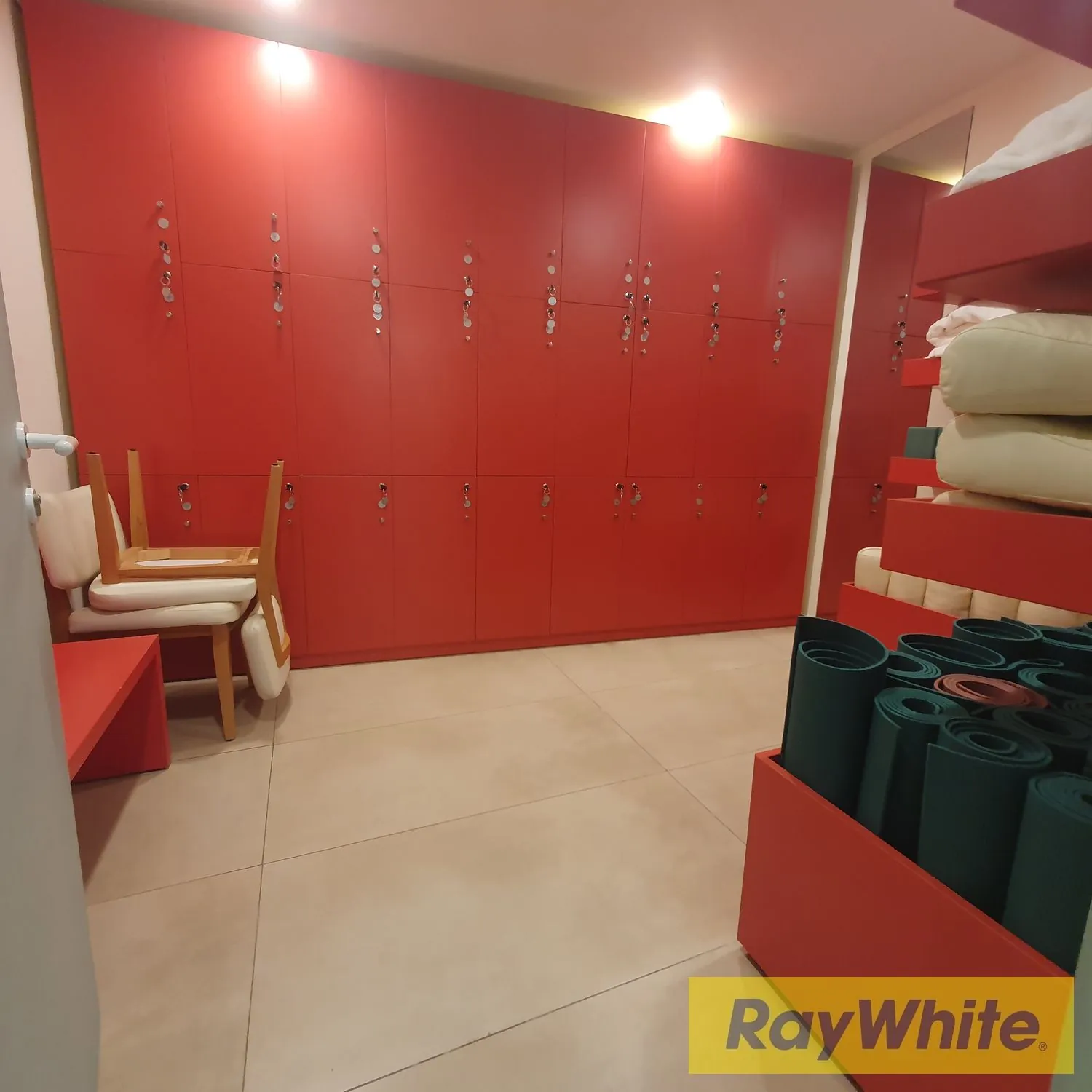 Shop For Rent In Mar Mikhael | Prime Commercial Opportunity | — الصورة 2