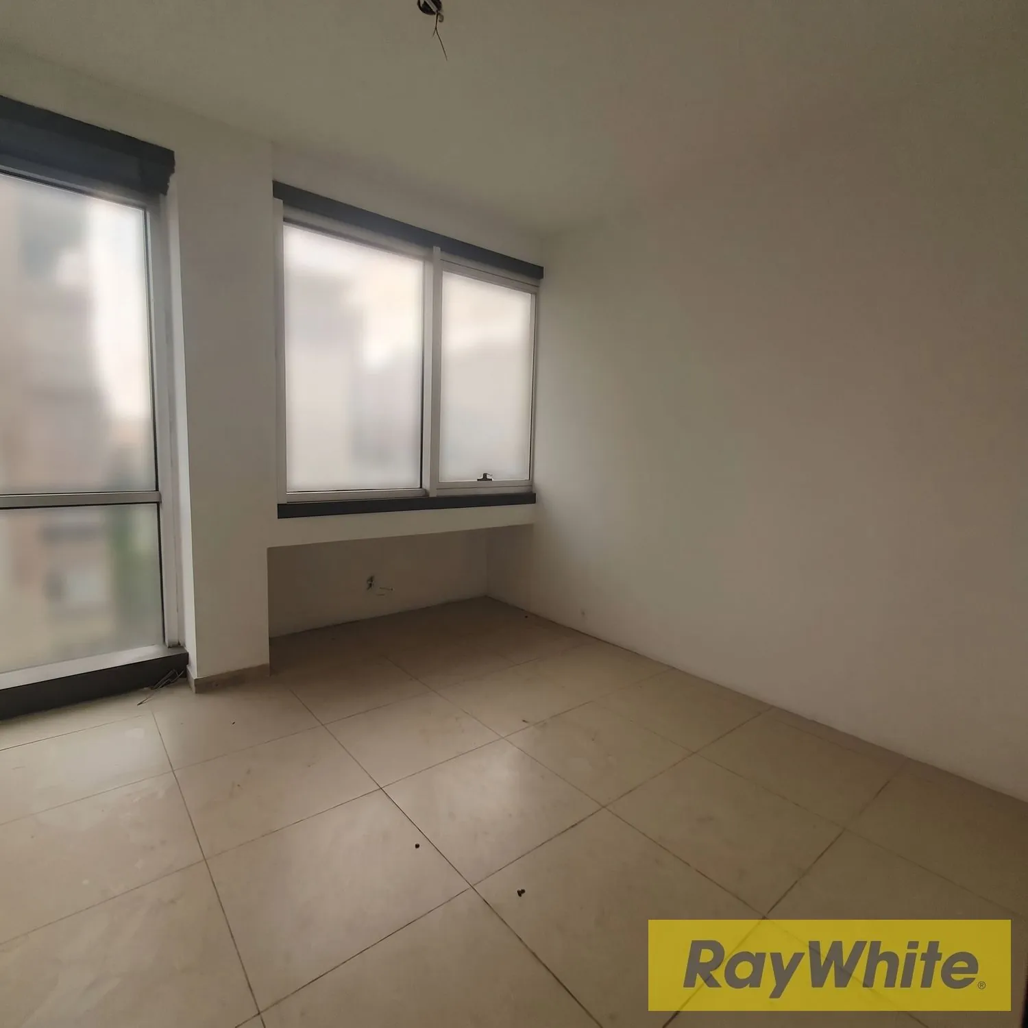 Office For Rent In Jisr El Basha — الصورة 2