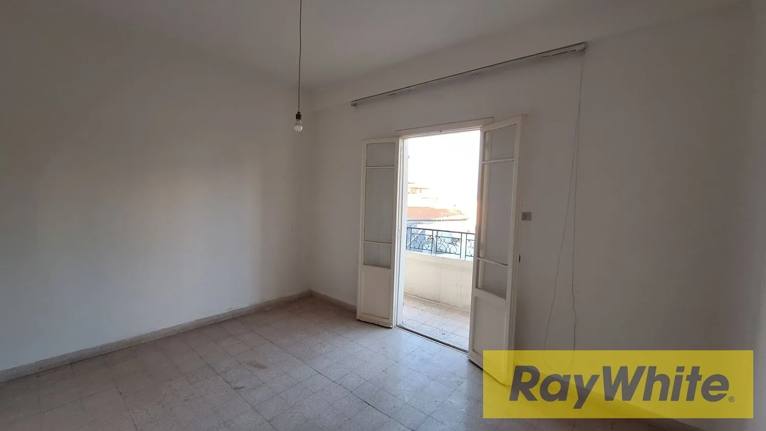Renovated Apartment For Rent In Achrafieh – Rmeil — photo 3