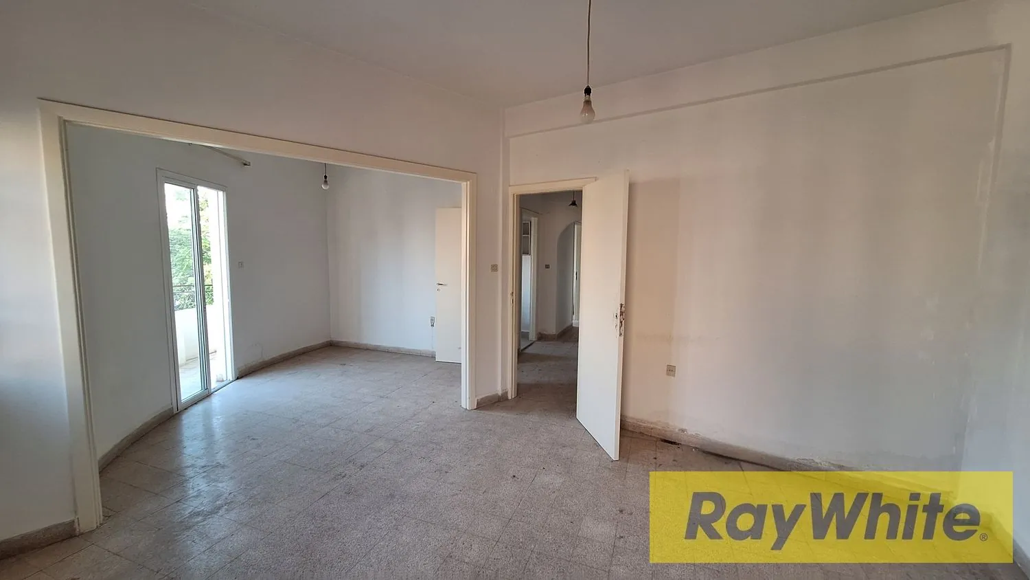 Renovated Apartment For Rent In Achrafieh – Rmeil — photo 4