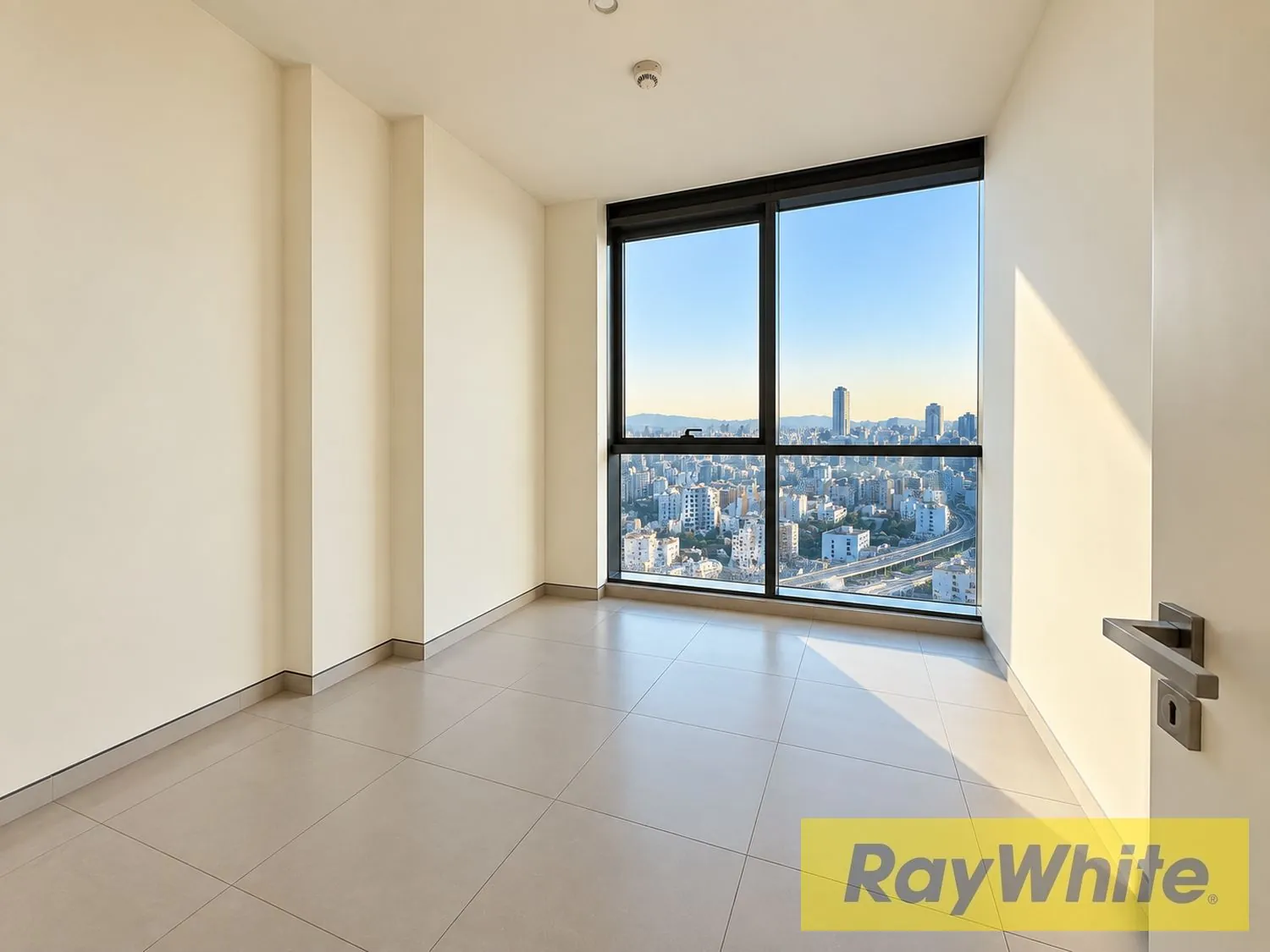 Luxury Unfurnished Apartment In Dekwaneh | High Floor — photo 5