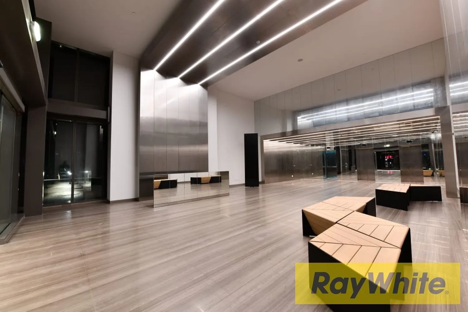 Office For Sale In Dekwaneh — الصورة 2