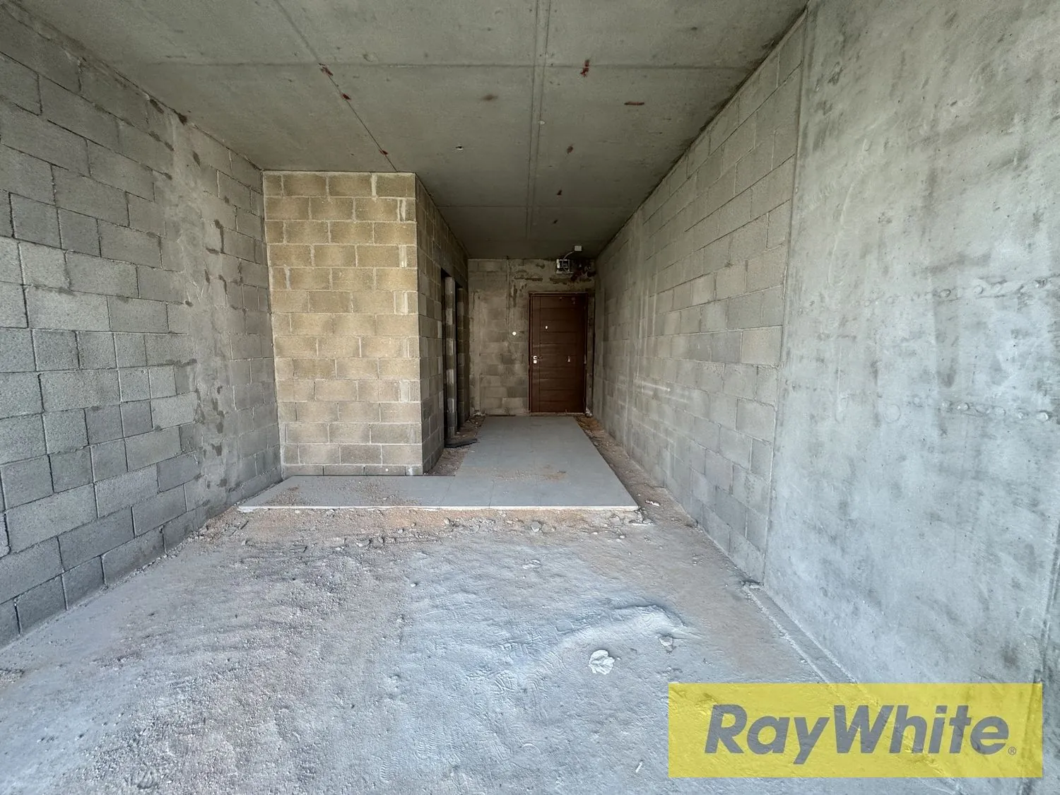 Office For Sale In Dekwaneh — الصورة 3