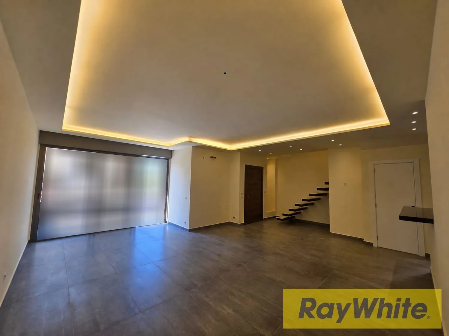 Duplex For Sale In Jamhour | 165 Sqm | Terrace — الصورة 2