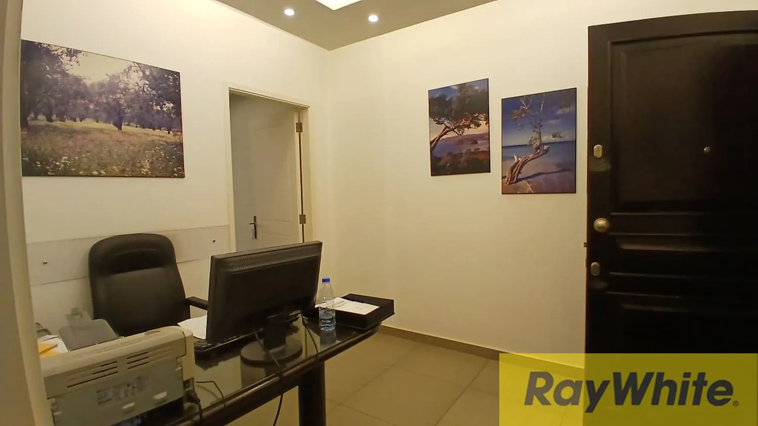Office For Rent In Aicha Bakkar — الصورة 4