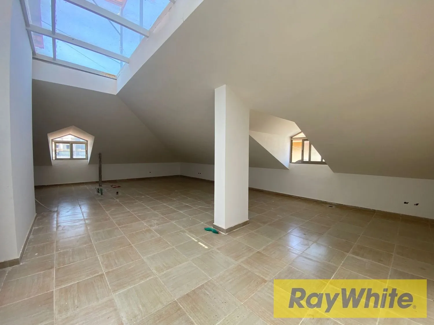 Duplex For Sale In Dik El Mehdi — الصورة 2