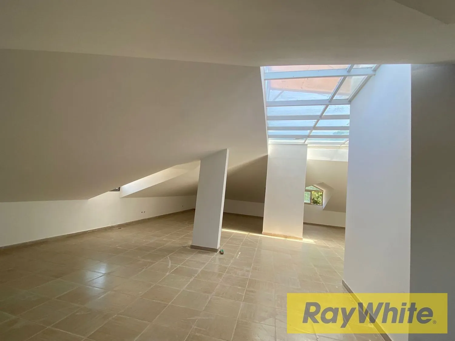 Duplex For Sale In Dik El Mehdi — الصورة 3