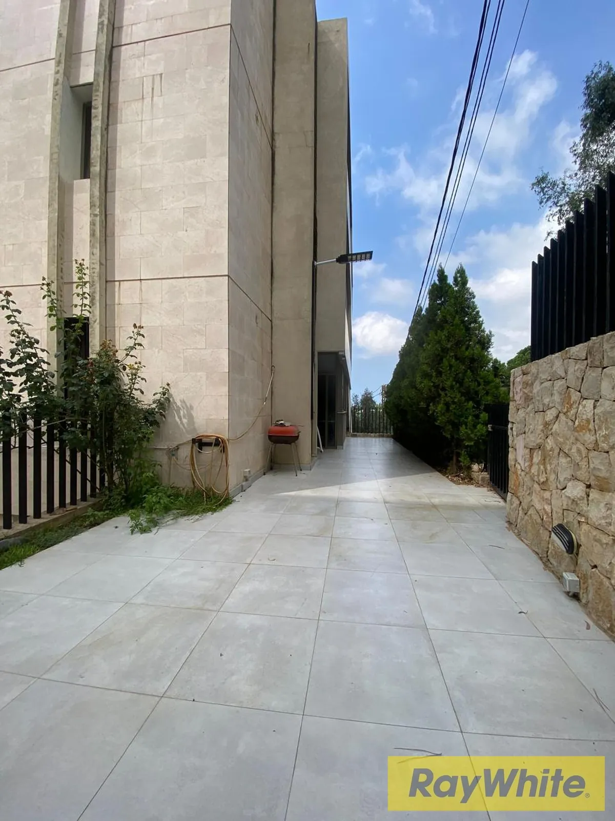 Apartment For Sale In Dik El Mehdi