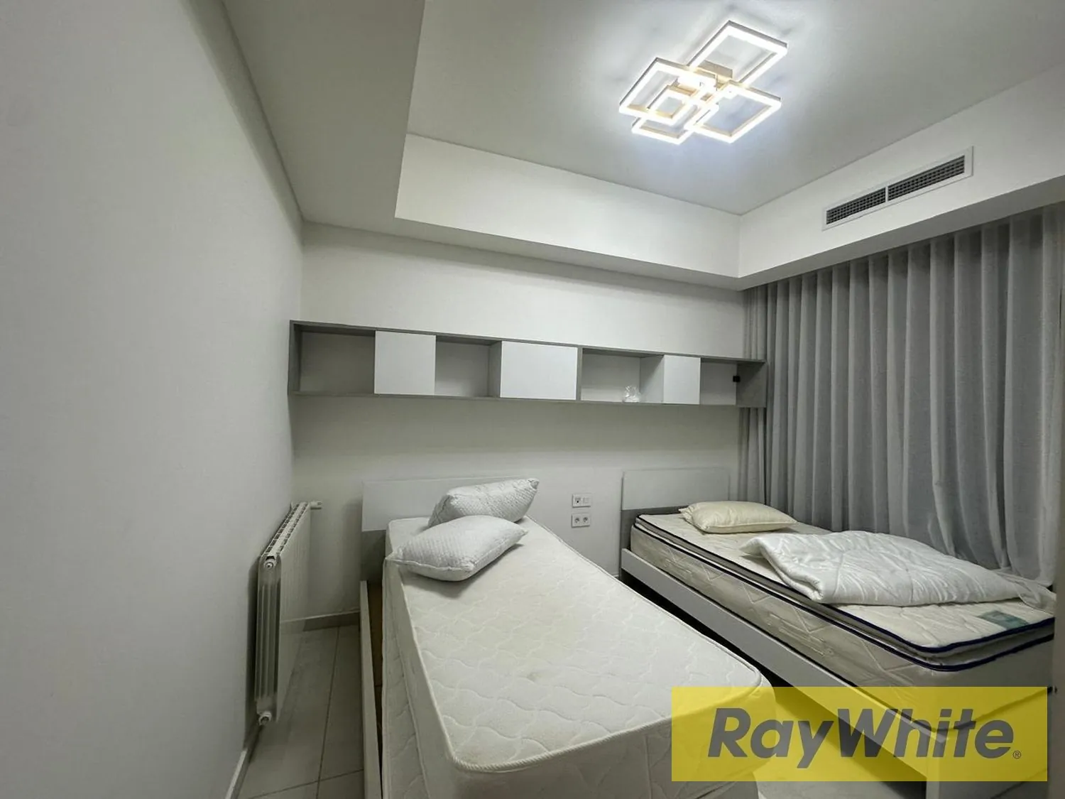 Fully Furnished Apartment For Rent In Dbayeh Waterfront — الصورة 5