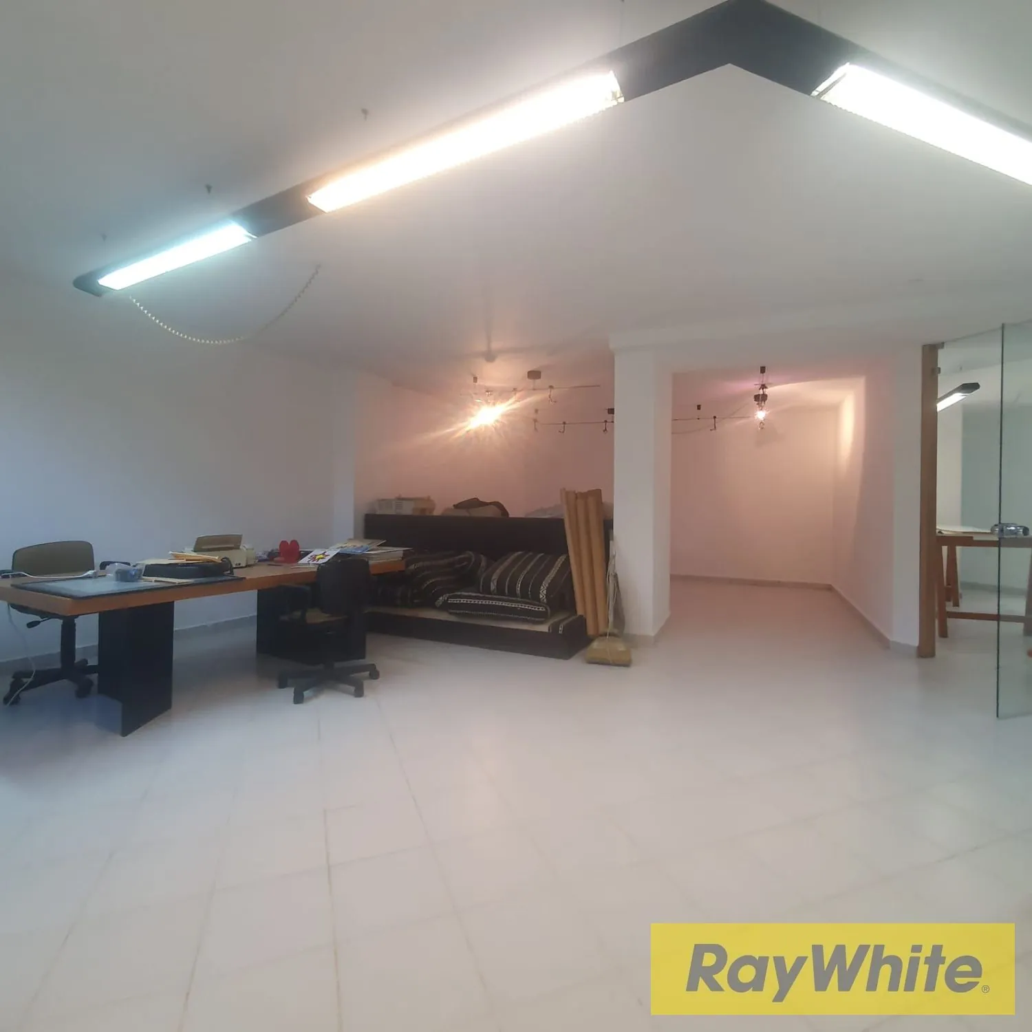 Prime Commercial Shop – Jisr El Basha For Sale — photo 2