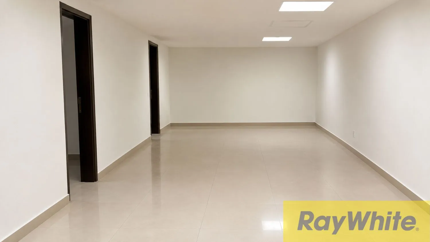 Warehouse For Sale In Verdun — الصورة 4