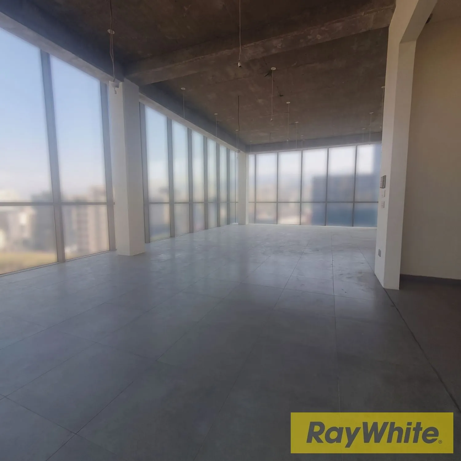 Premium Office- 224 Sqm For Rent In Jisr El Bacha — photo 4