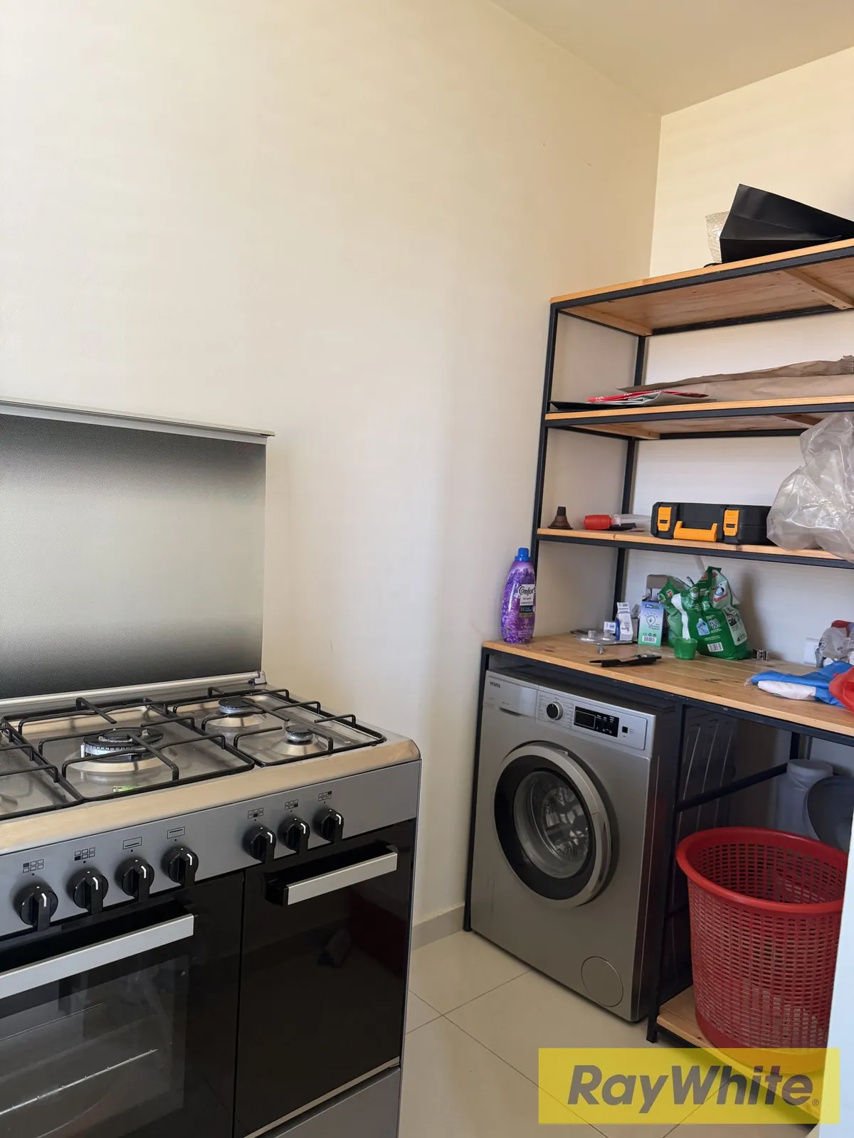 Semi-furnished Apartment For Rent In Zikrit — الصورة 4