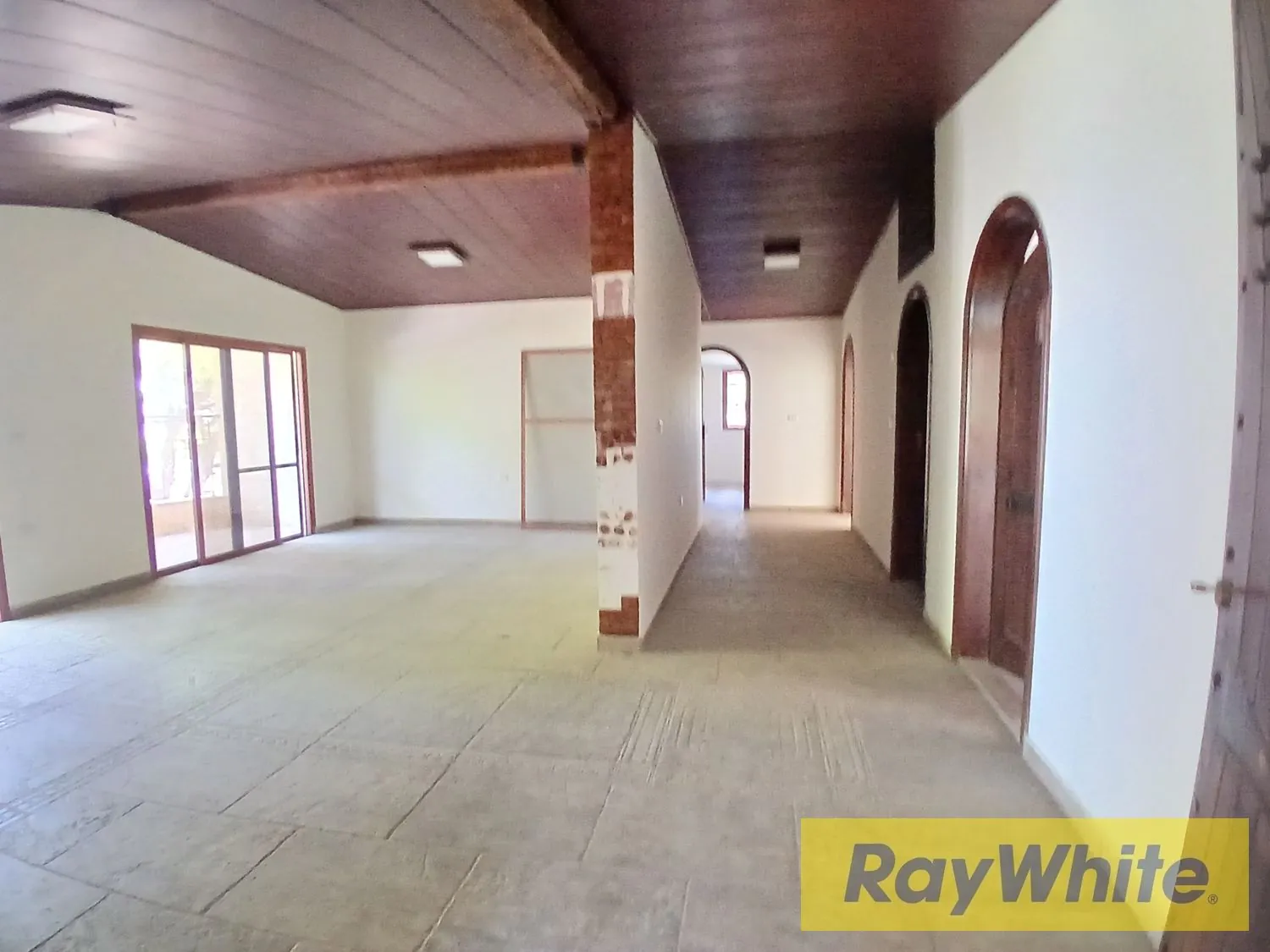 Building For Sale In Qobbei, Baabda