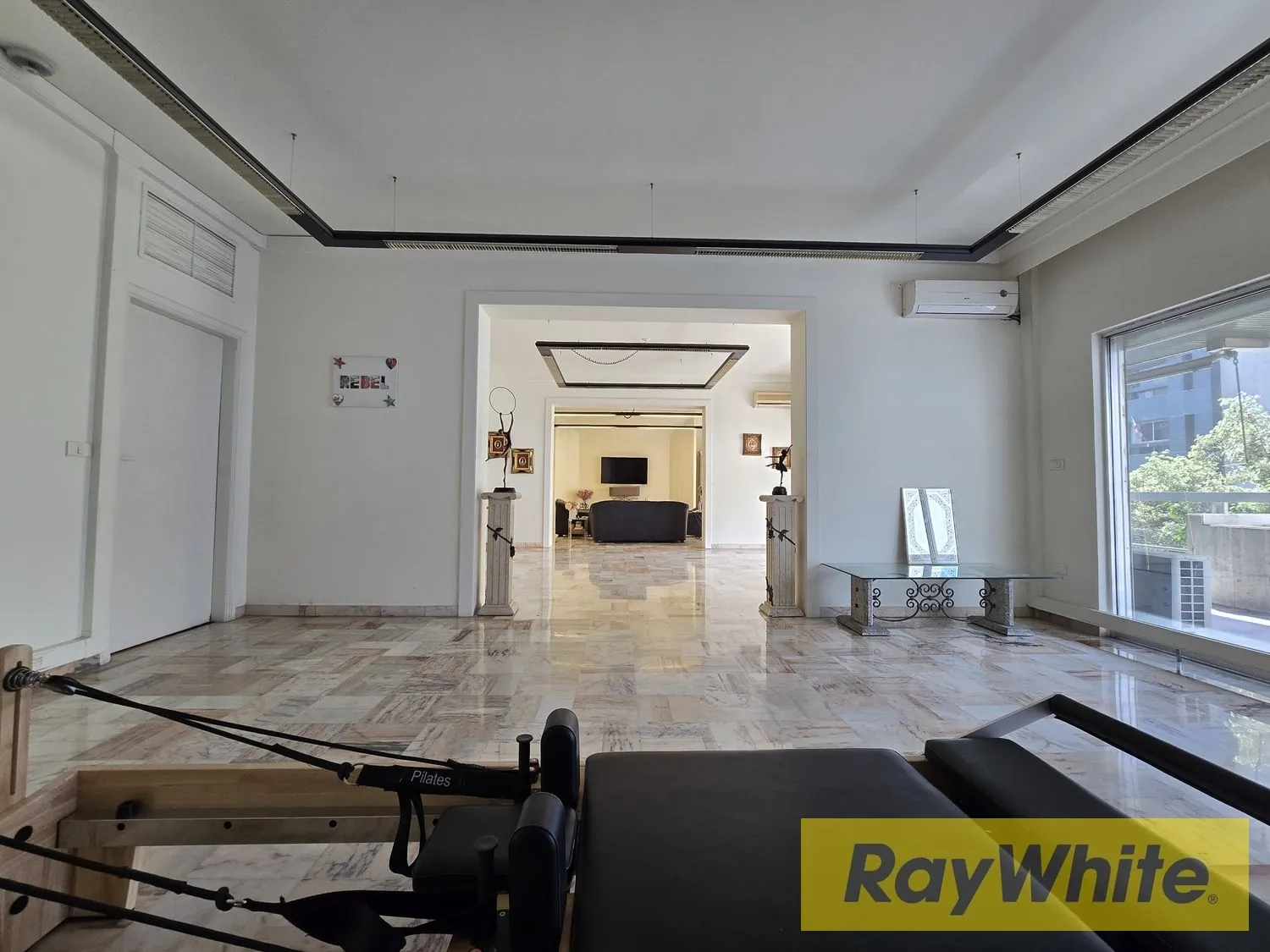 Exclusive | 425 Sqm Apartment For Rent – Sassine Square — photo 5