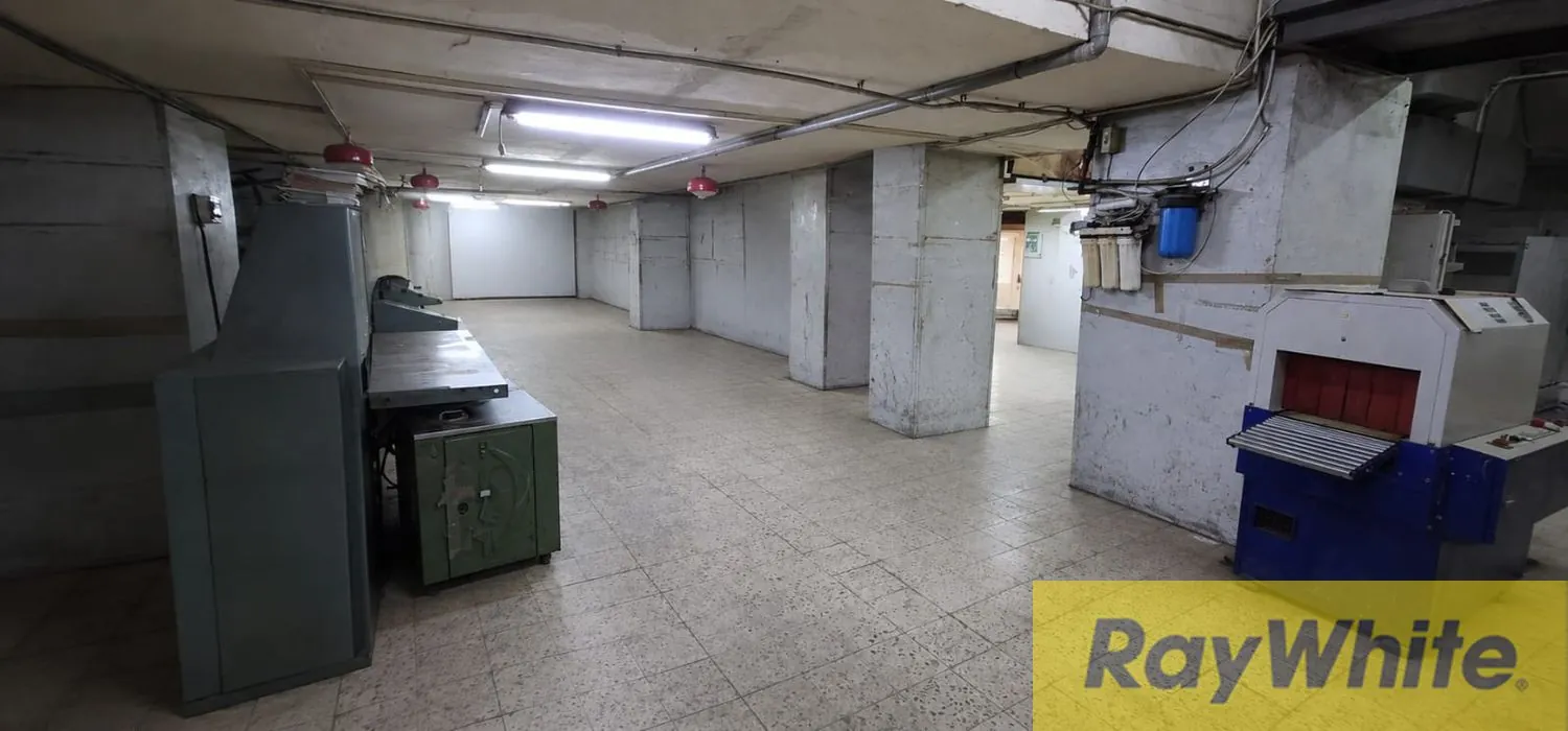 Warehouse For Rent In Ain Al Tineh — photo 2