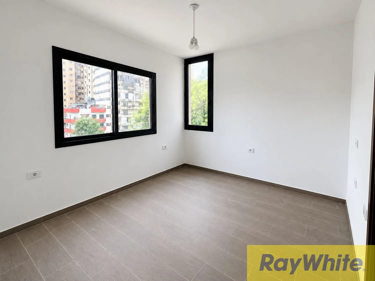 Apartment For Sale In Zoukak Al Blat — photo 3