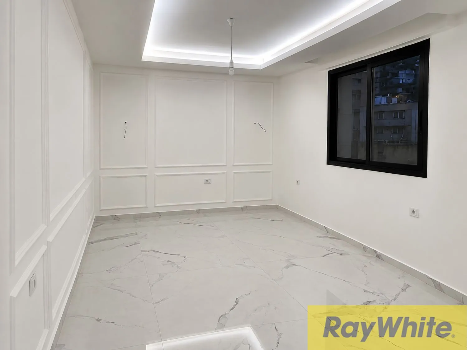 Apartment For Sale In Zoukak Al Blat — photo 5
