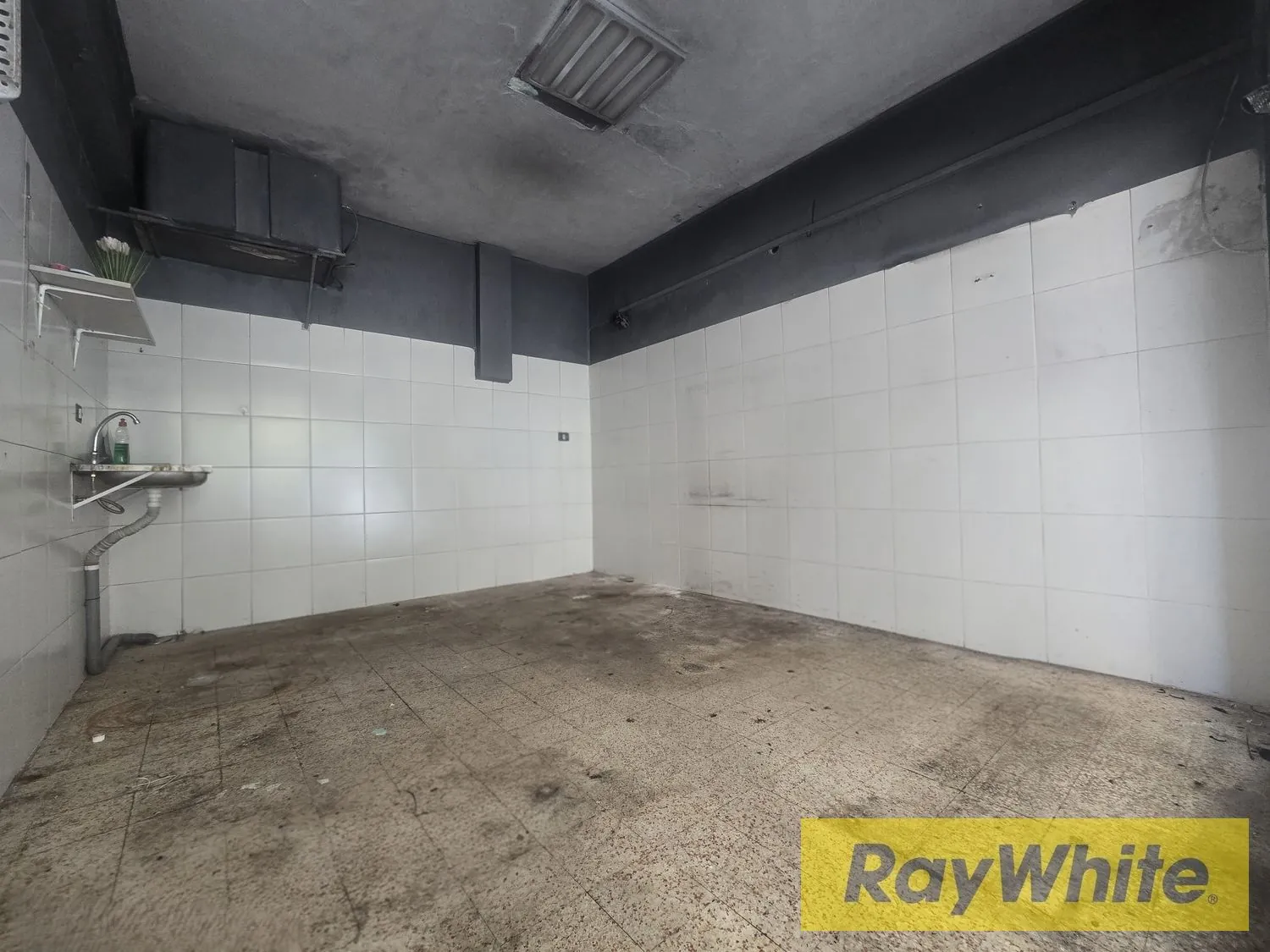 Prime Shop For Sale – Achrafieh — photo 2