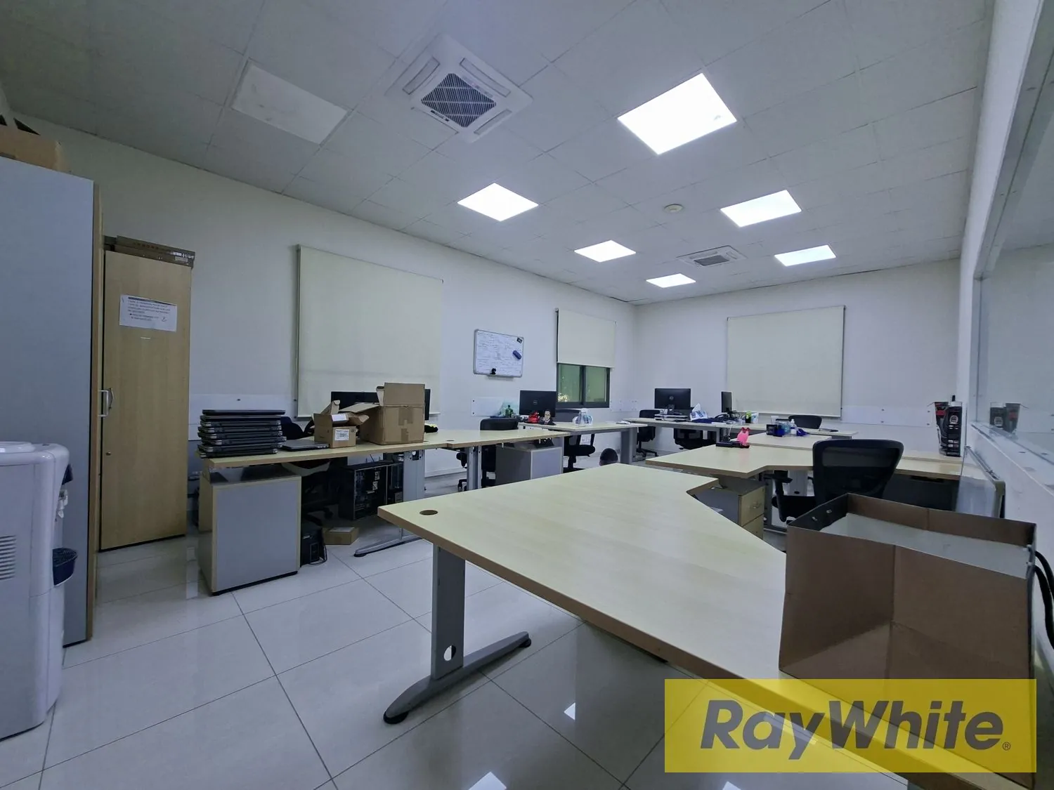 Furnished Office For Rent In Zalka — الصورة 4