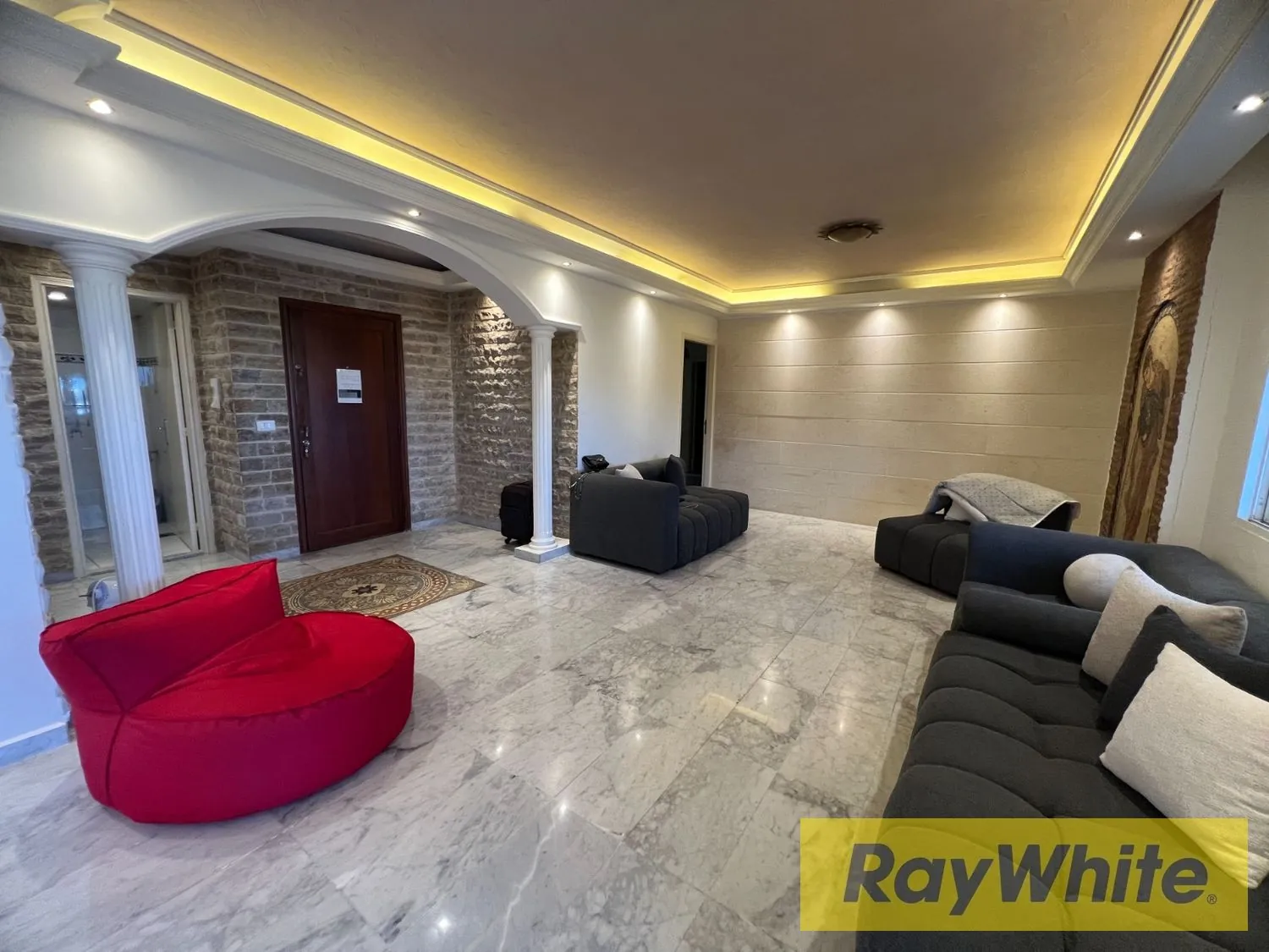 Unfurnished Apartment For Sale In Dbayeh – Sea View — الصورة 4