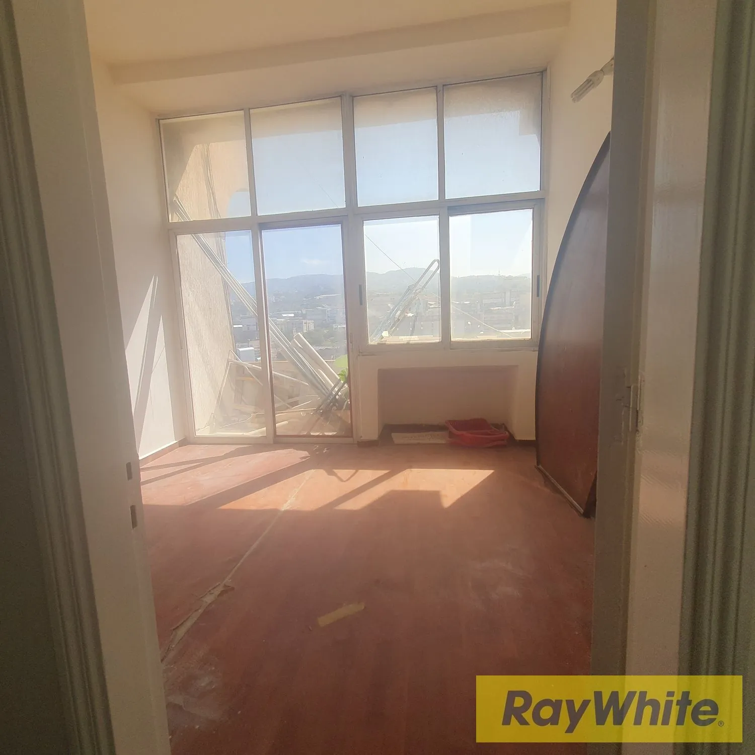 200 Sqm Office For Rent – Jisr El Basha — photo 2