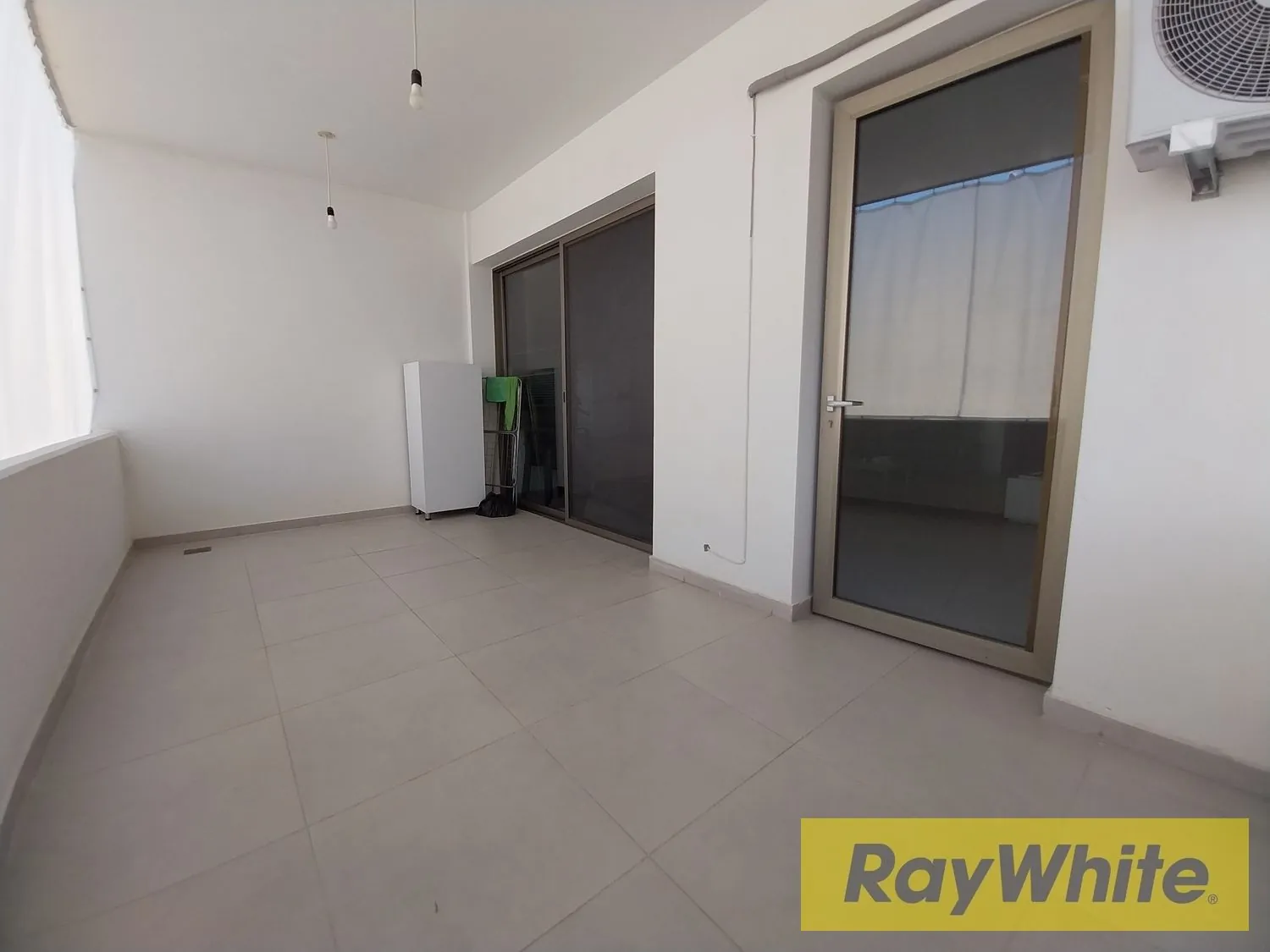 Furnished Apartment For Rent In Dbayeh — الصورة 4