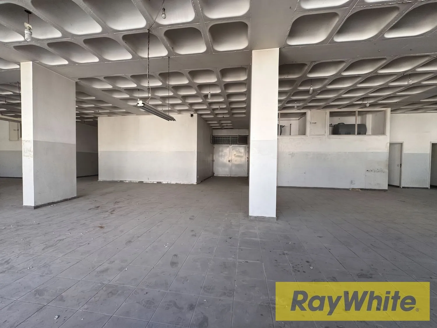 Warehouse For Rent In Jisr El Bacha — photo 4