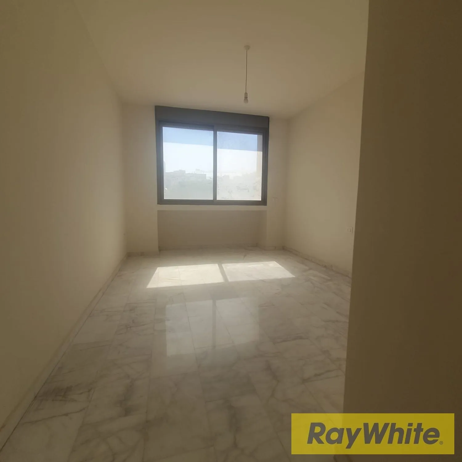 200 Sqm Office For Rent – Jisr El Basha — photo 3